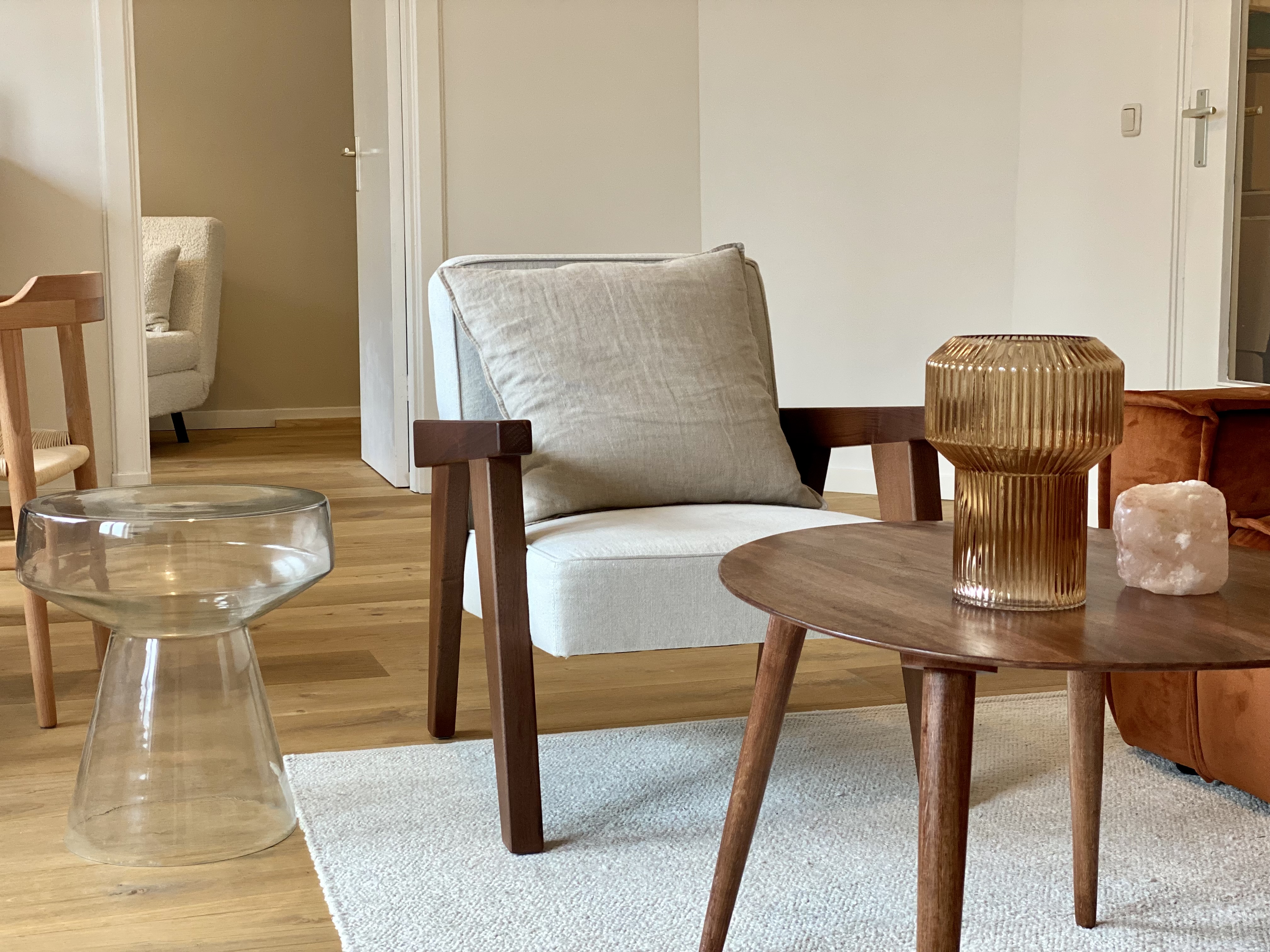 Renovated spacious apartment with home office โ Amsterdam stay