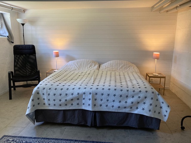 Large modern apartment in central Visby