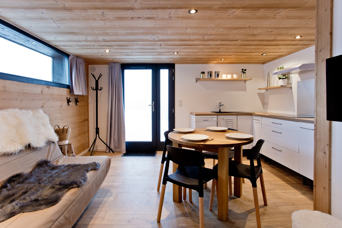 Beautiful apartment between Lake and Mountain ,Aravis.