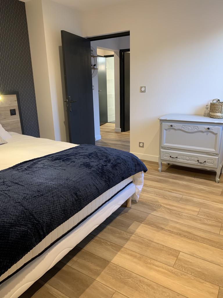 Lovely apartment Lake view adjoining terrace Apartments for Rent in