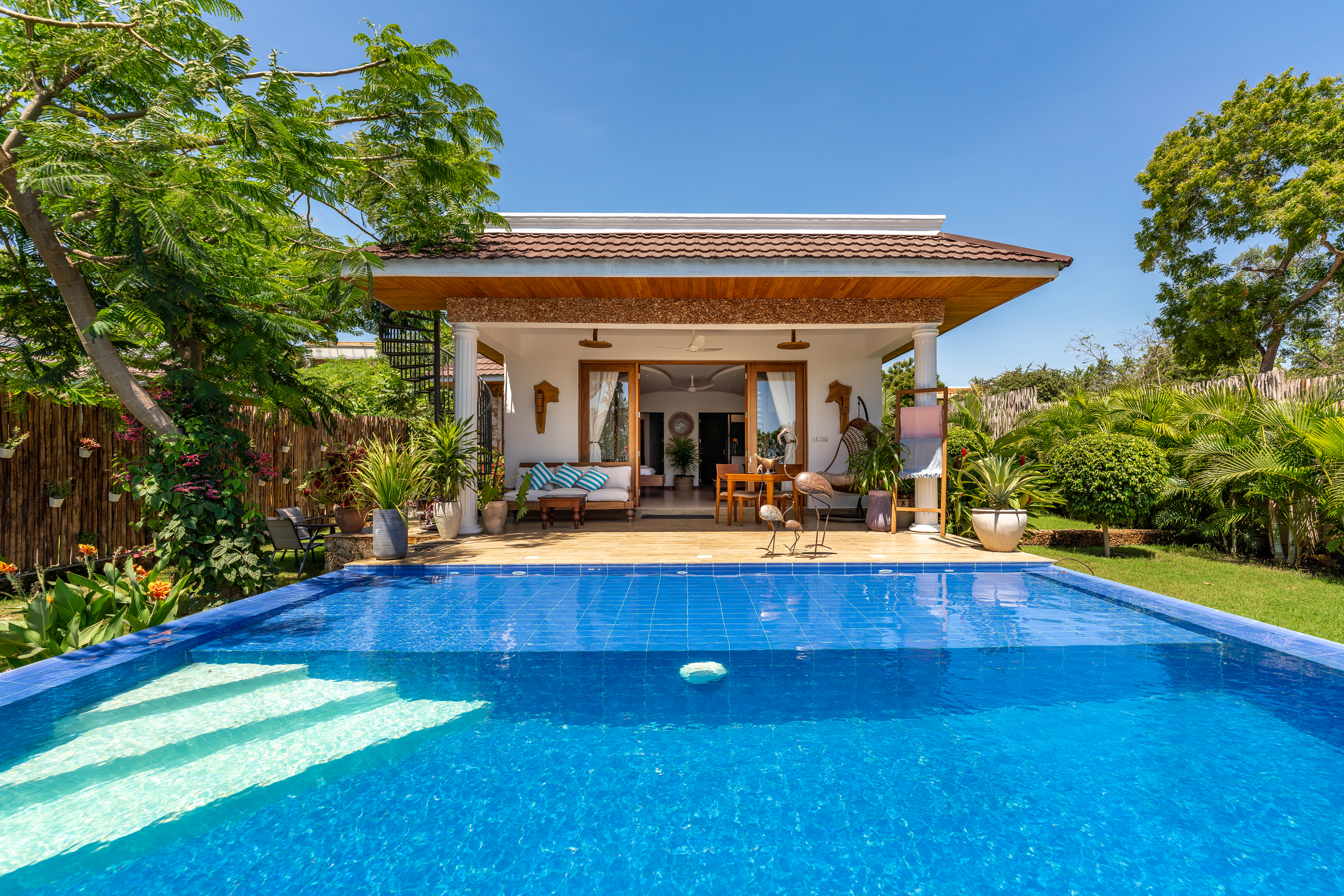 Nirvana - Diani: Stunning Beach Villa w/ Hot Tub