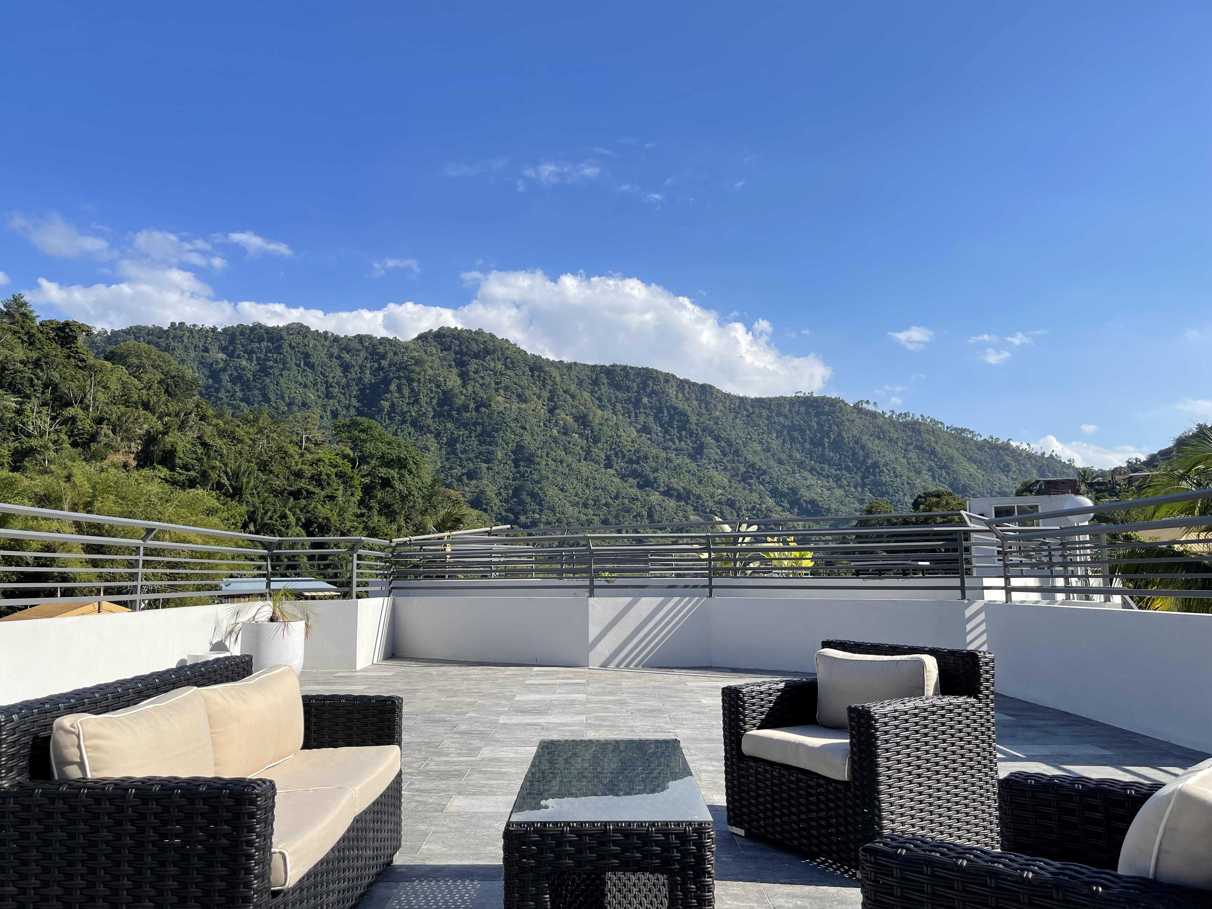 Vallée Cachée-Hibiscus 2bdr w Pool & Roof Terrace