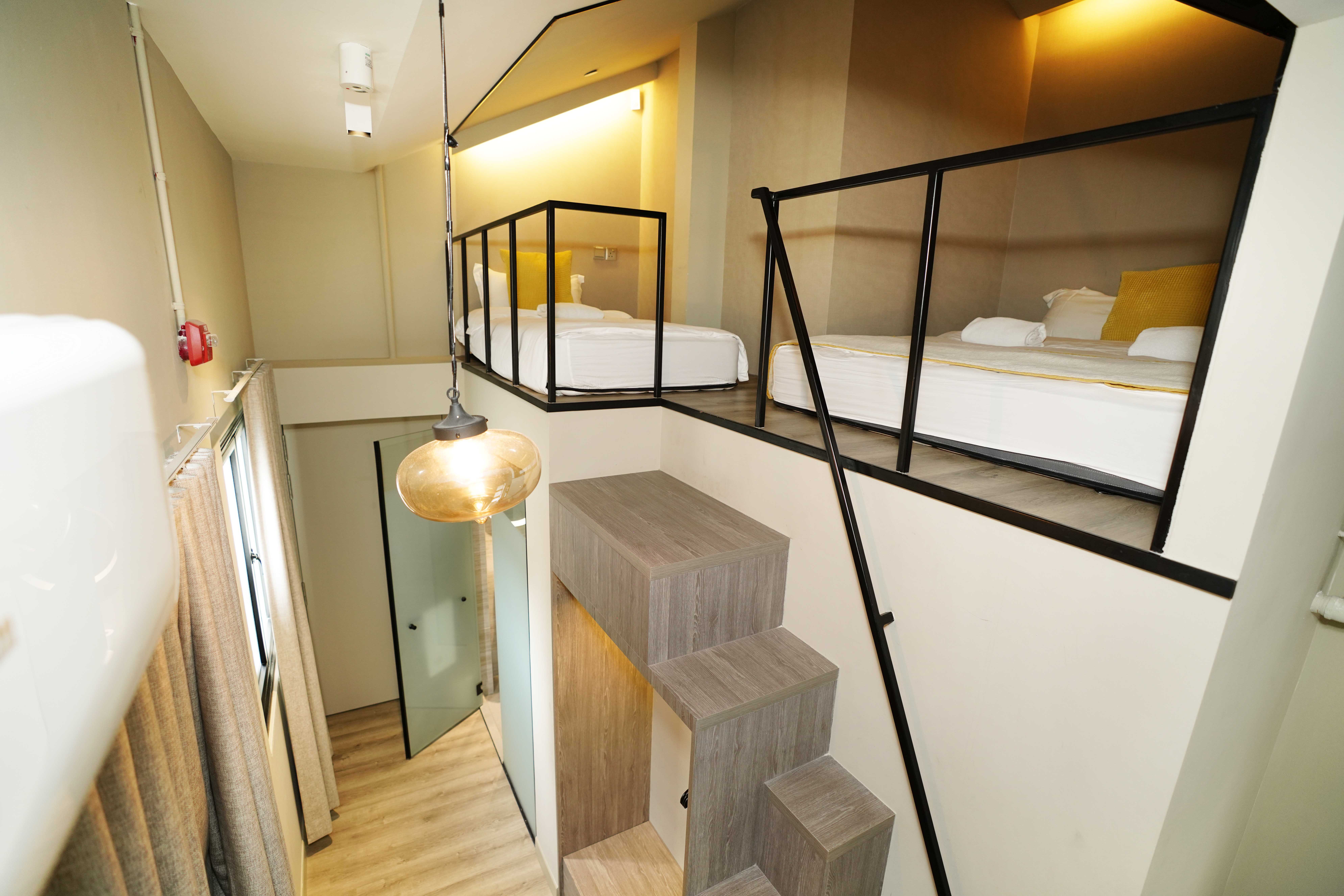 Triple,window,private bathroom,near Jalan Besar
