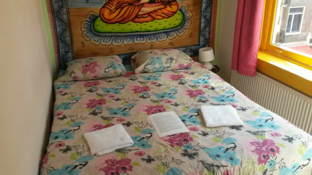 Room Michelle (not for parties) — Amsterdam stay
