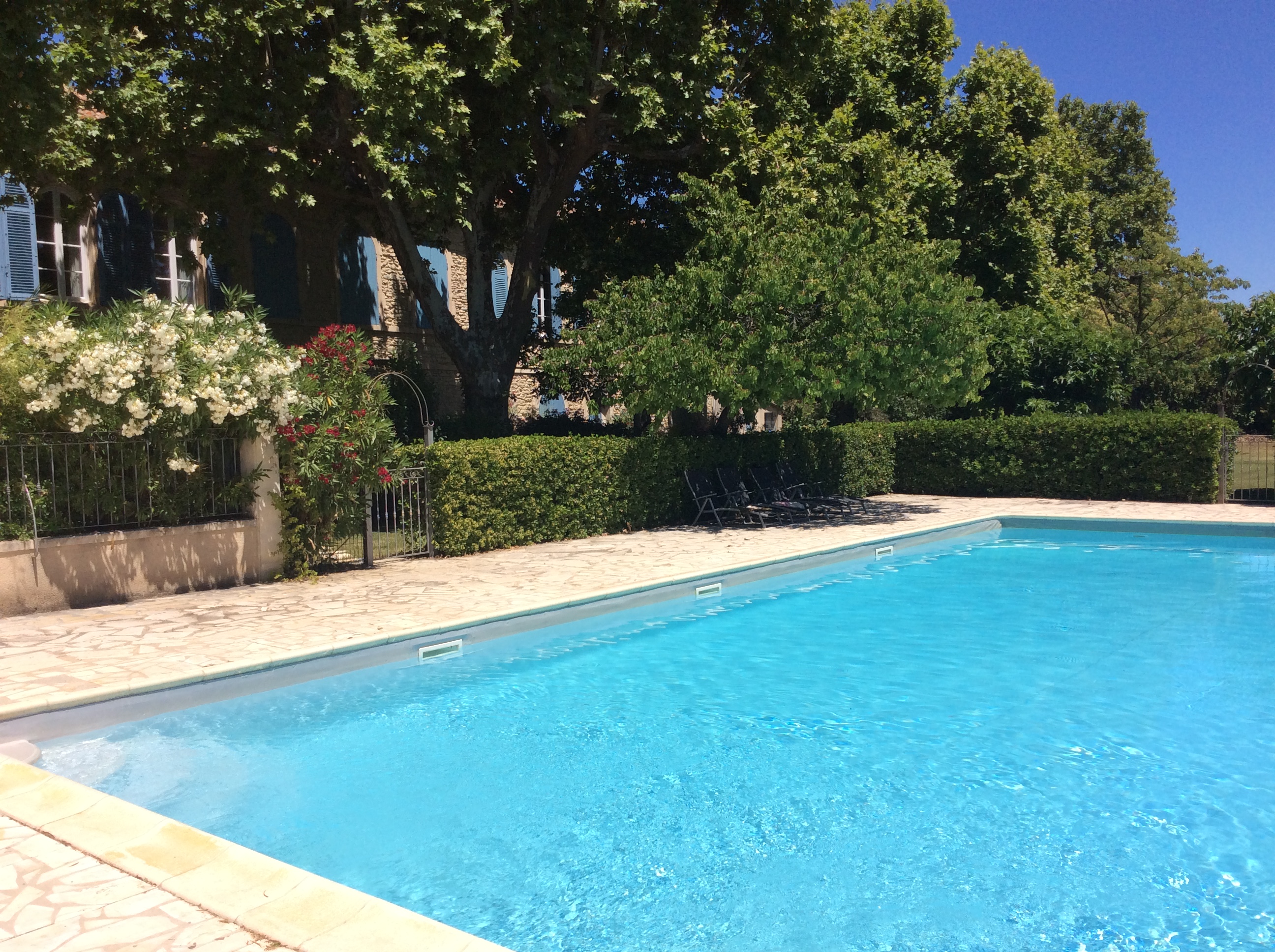 Charming house with garden. Pool. 8 min Saint Rémy