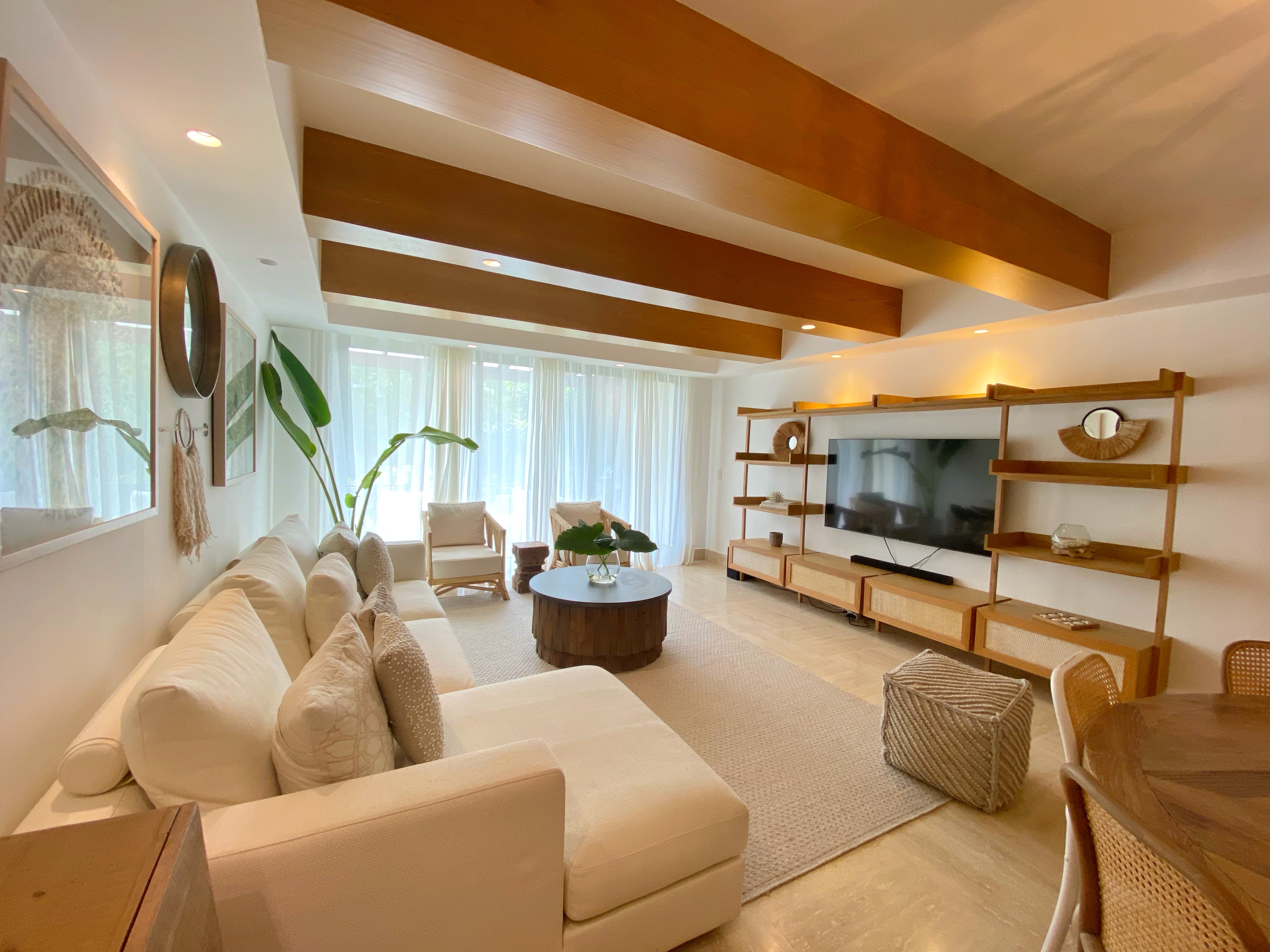 Luxury Apartment El Portillo Residences