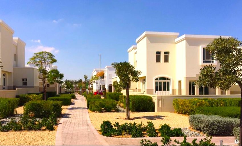 Two-bedroom Townhouse Al Ghadeer (Abu Dhabi-Dubai) - Townhouses for Rent in Abu  Dhabi, Abu Dhabi, United Arab Emirates - Airbnb