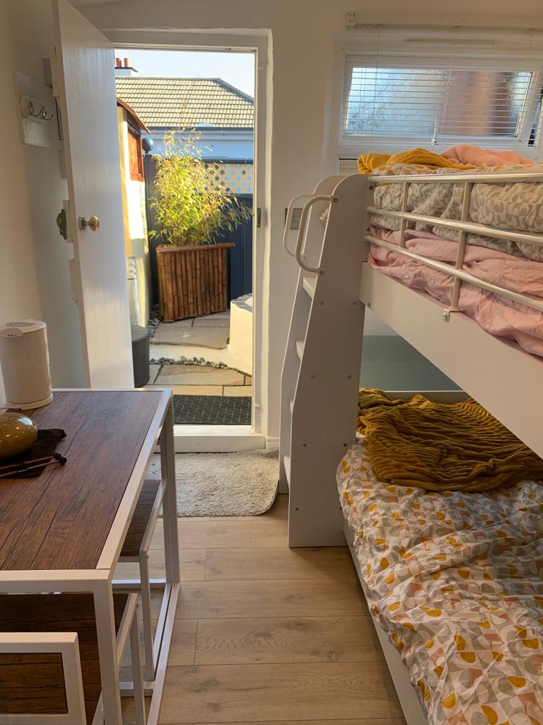 'ZenStudio'. Privacy in a great setting.