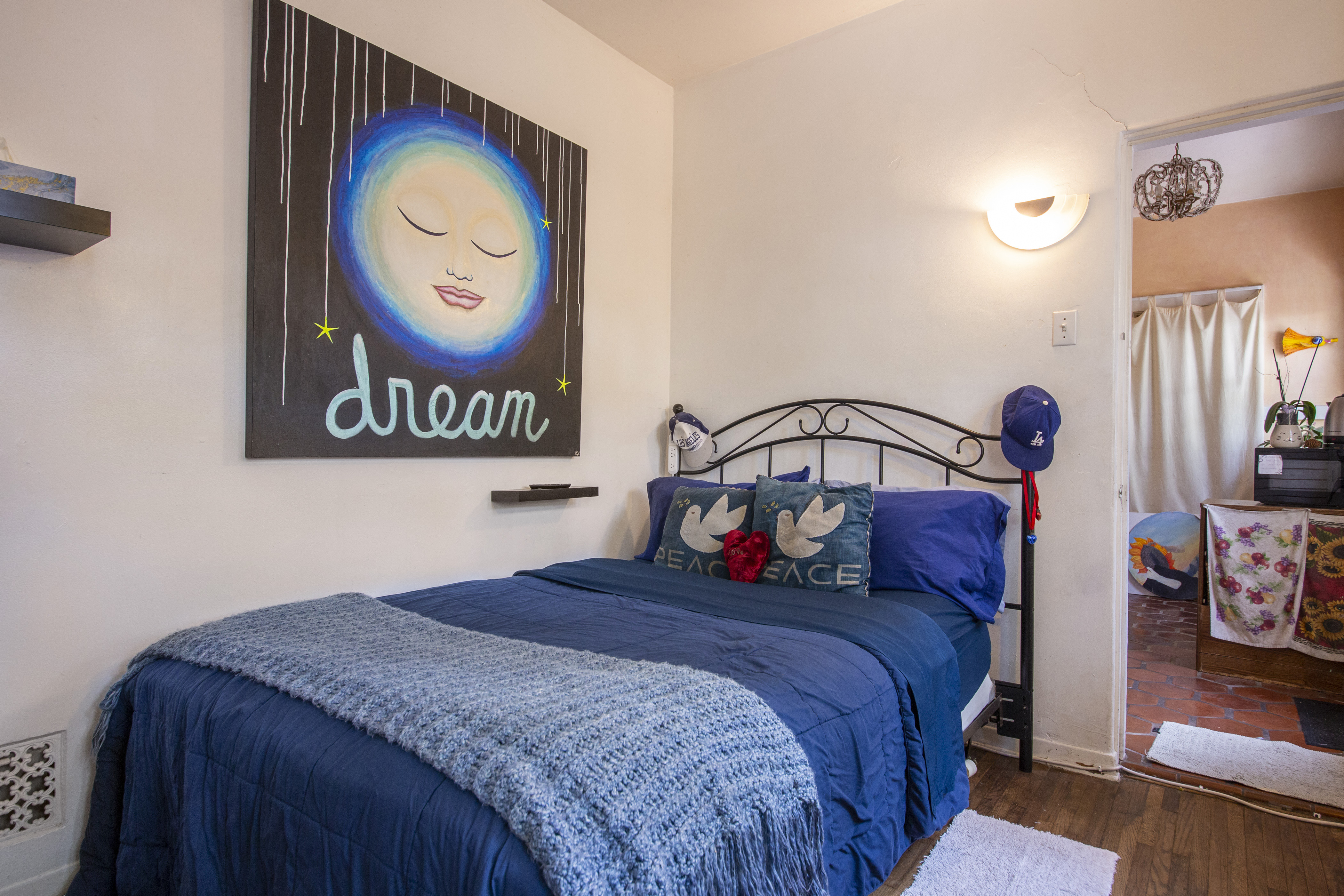 Sun Moon Dream Room, Cozy, LAX close, helps others