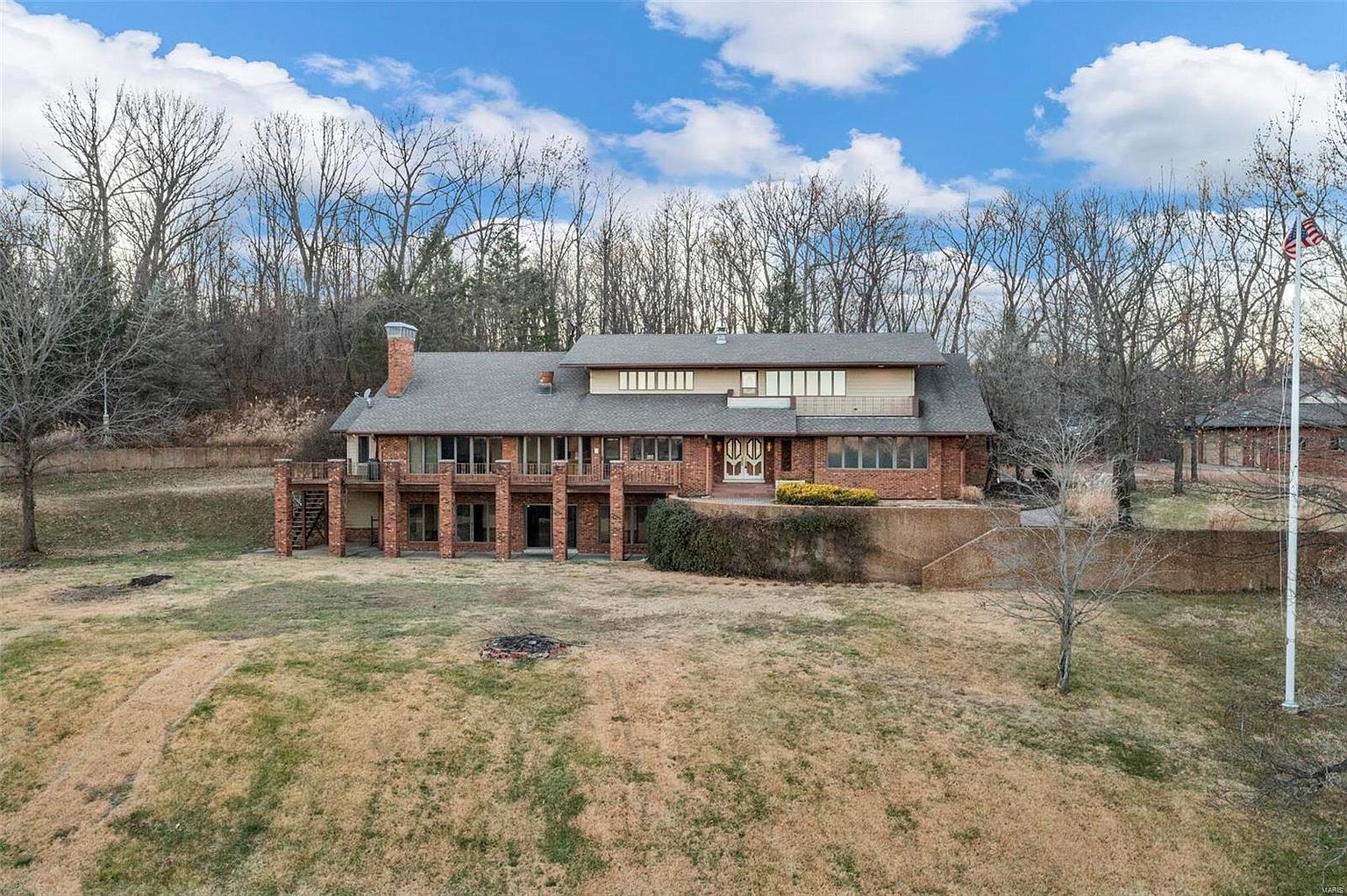 Grafton GetawayOverlook Lodge (8,000 square feet) Houses for Rent in Godfrey, Illinois