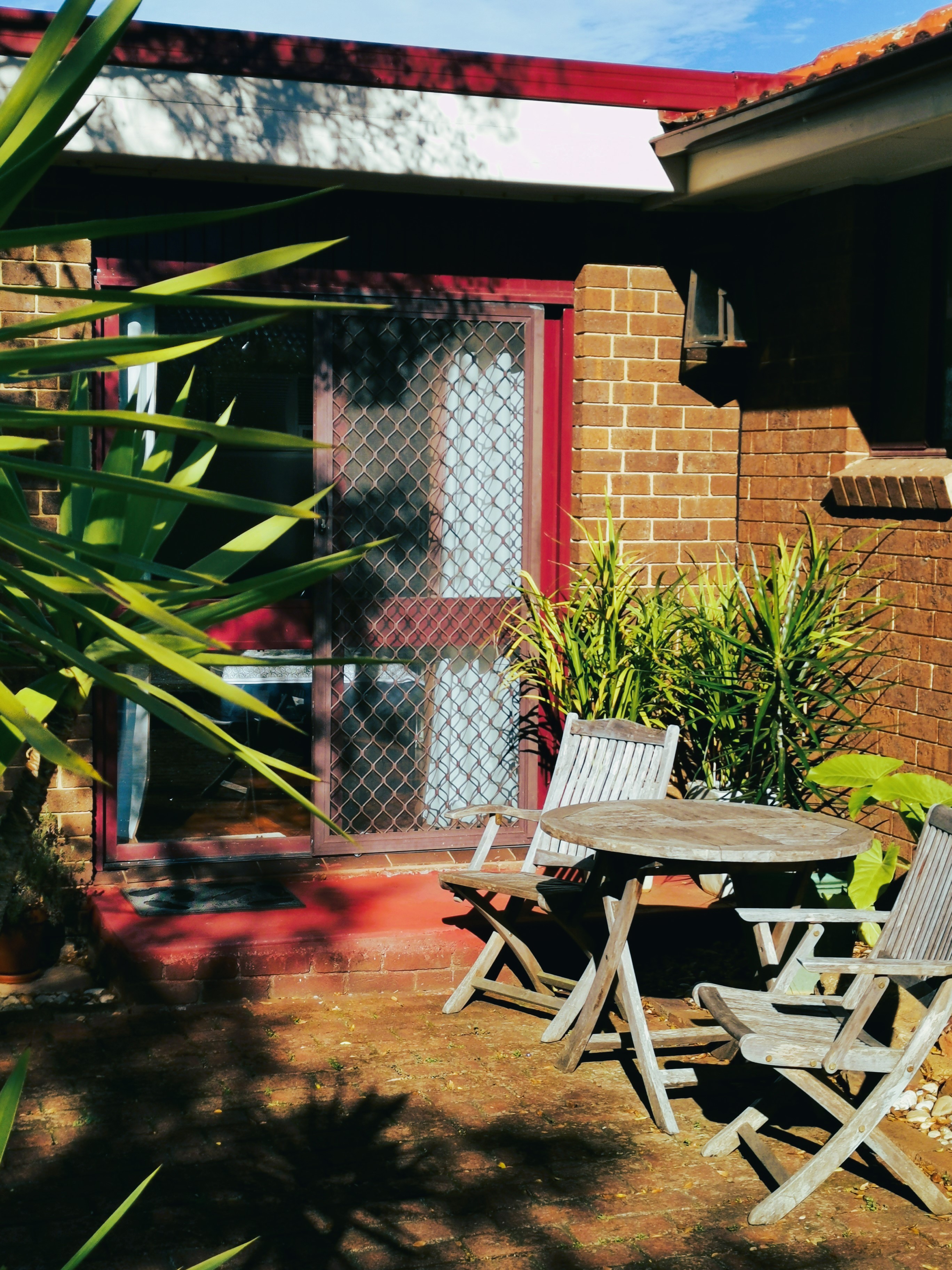 Sydney west-seperate lockable suite