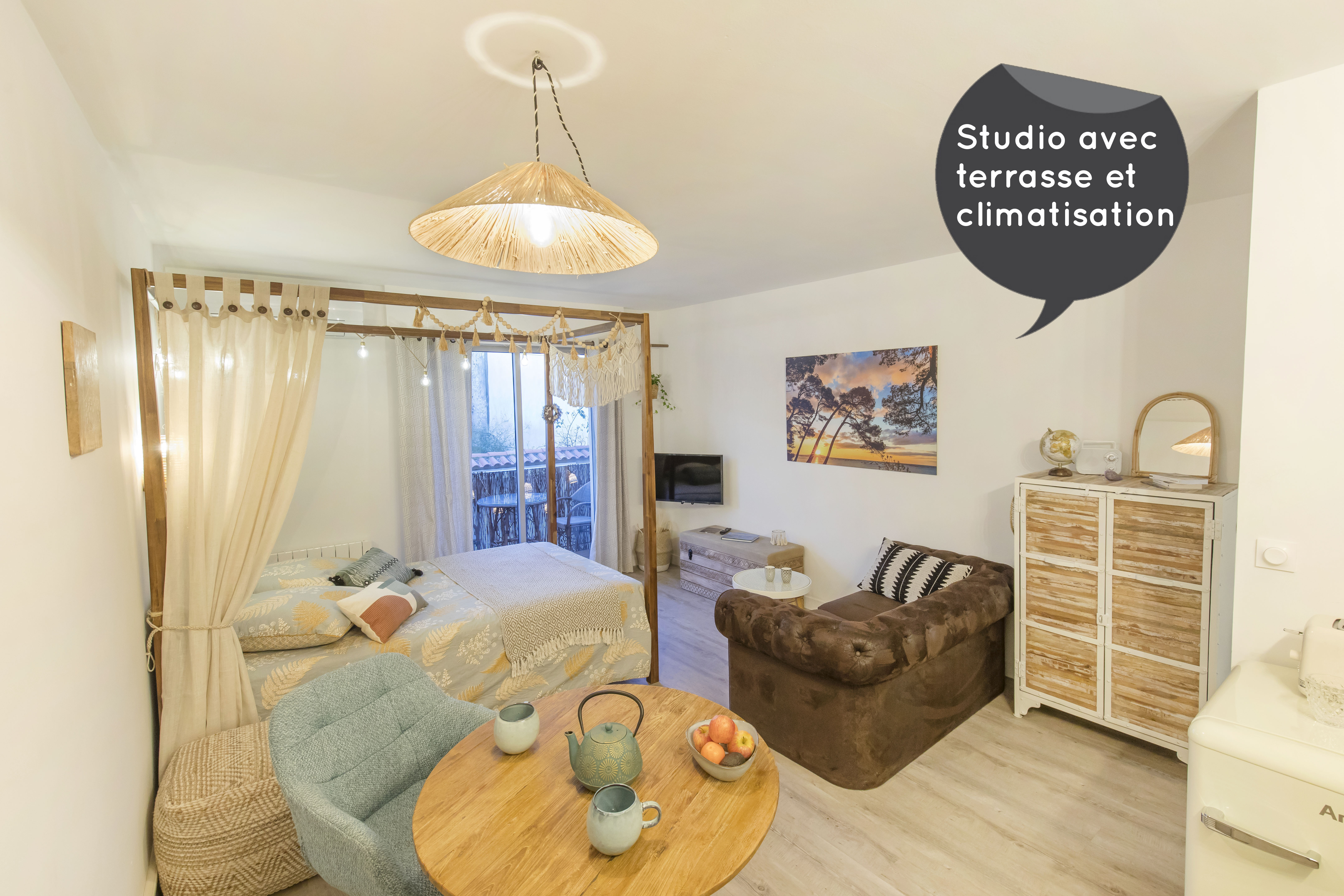 Pretty & Cosy, 50m from the beach with Terrace!
