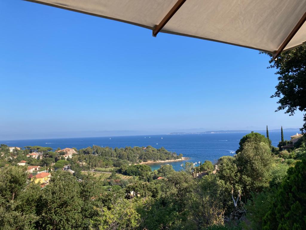Beautiful mazet 4 people sea view