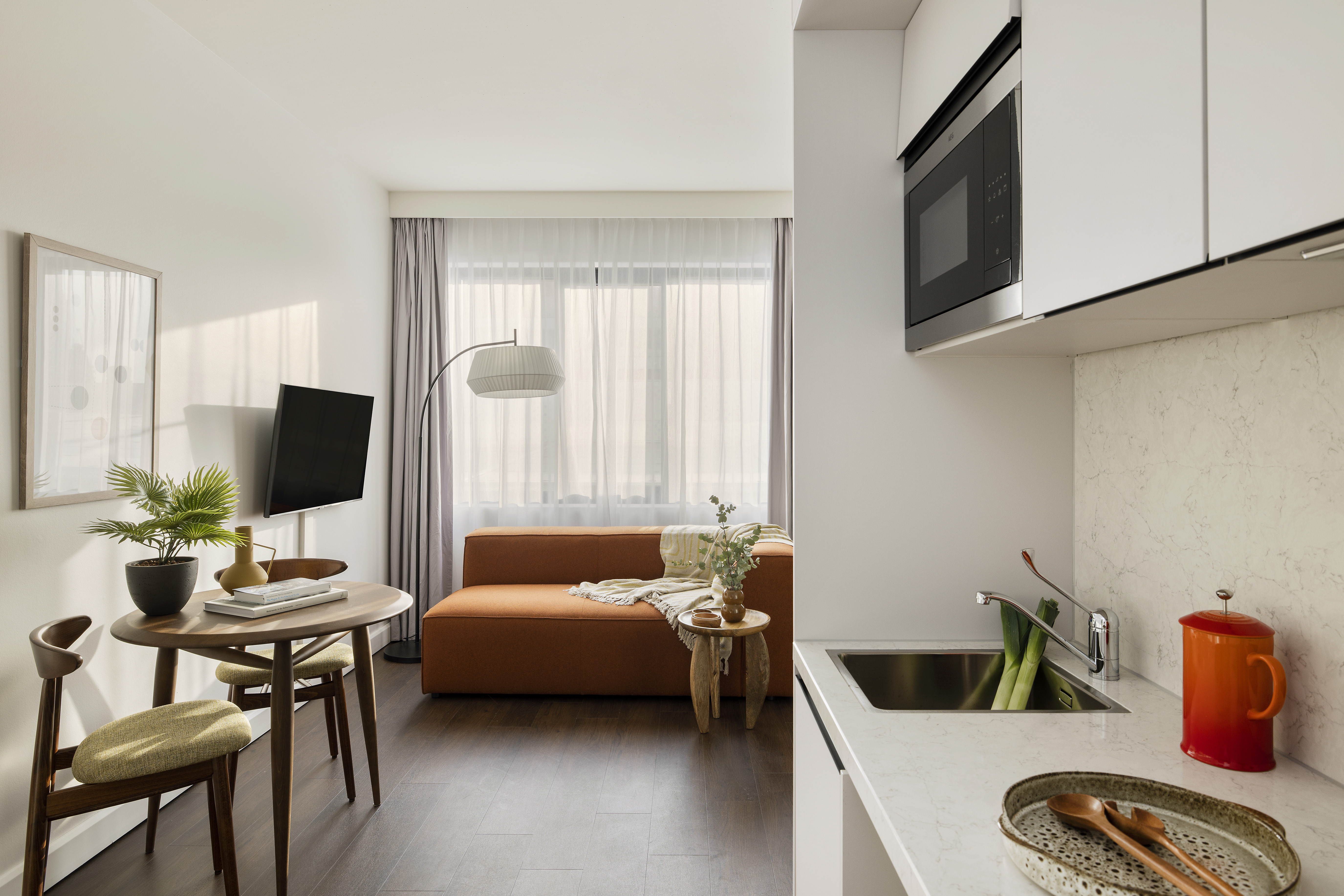 Studio Apartment Accessible at Cove Centrum — The Hague stay