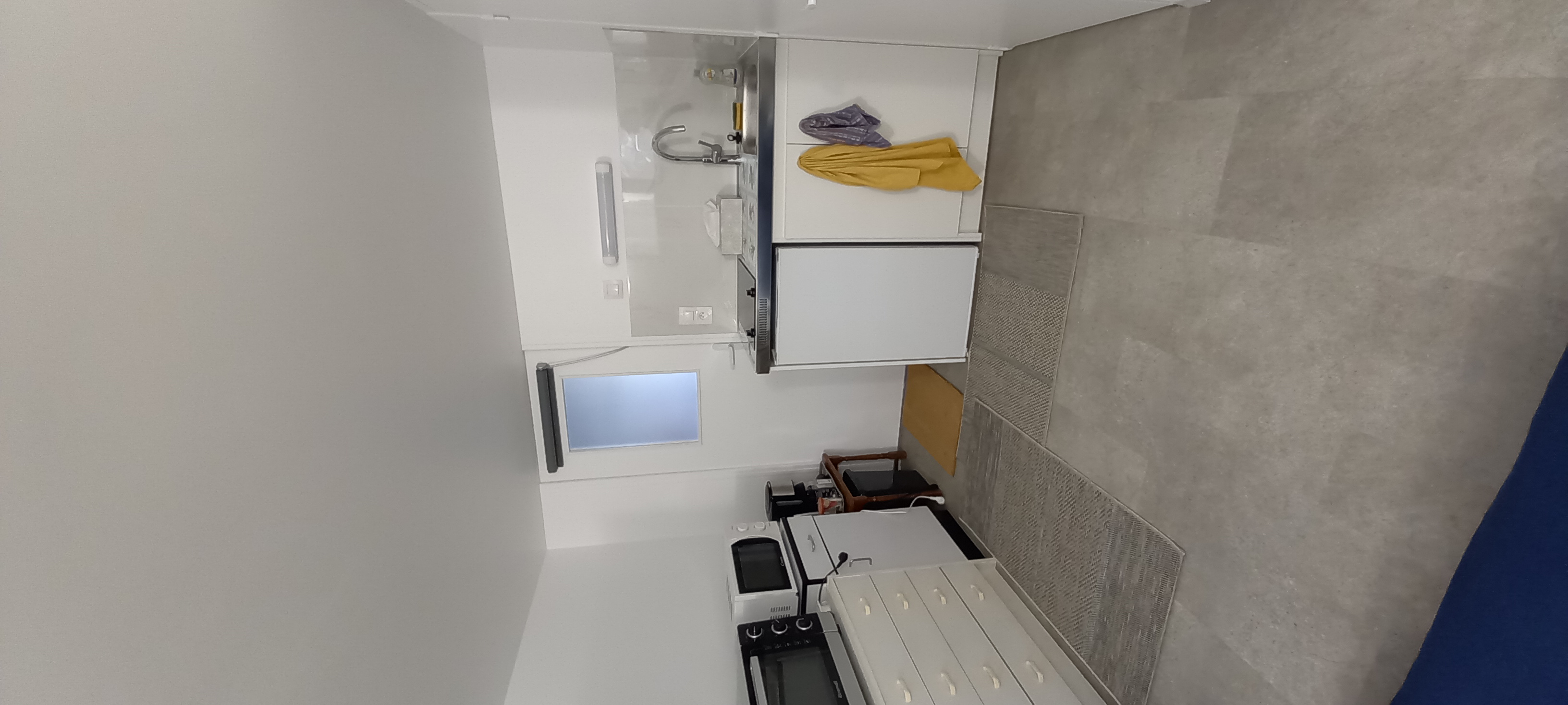 Very quiet studio 2 3/4 hour from Paris