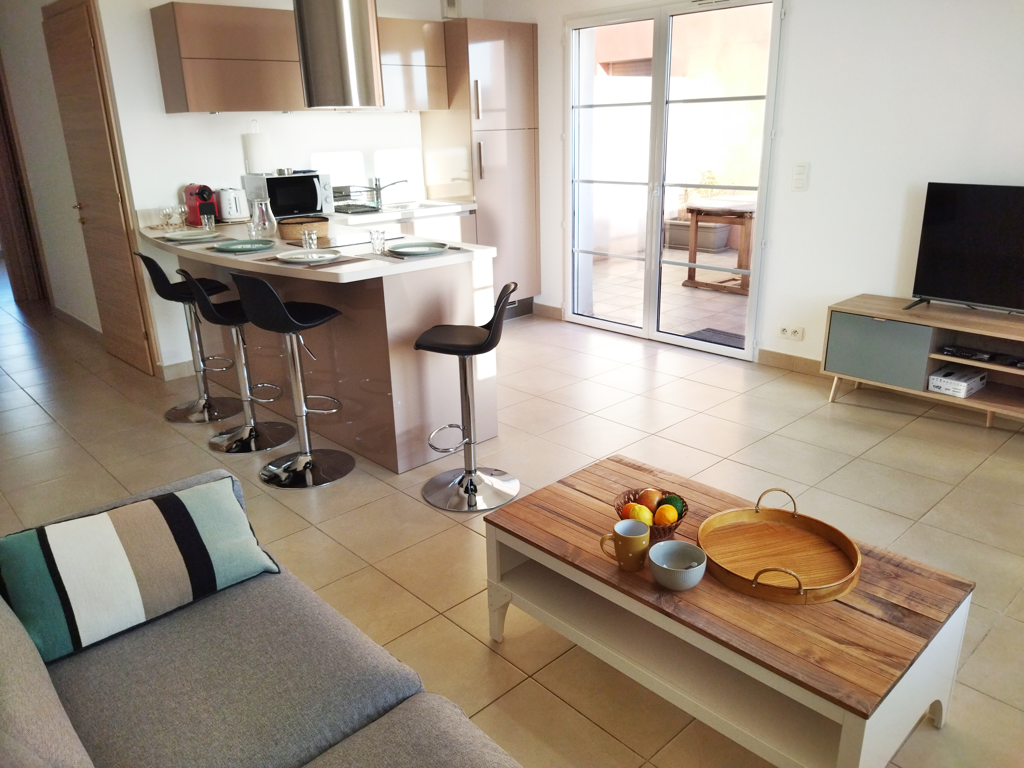 Beautiful quiet T2 just a stone's throw from the port of Erbalunga