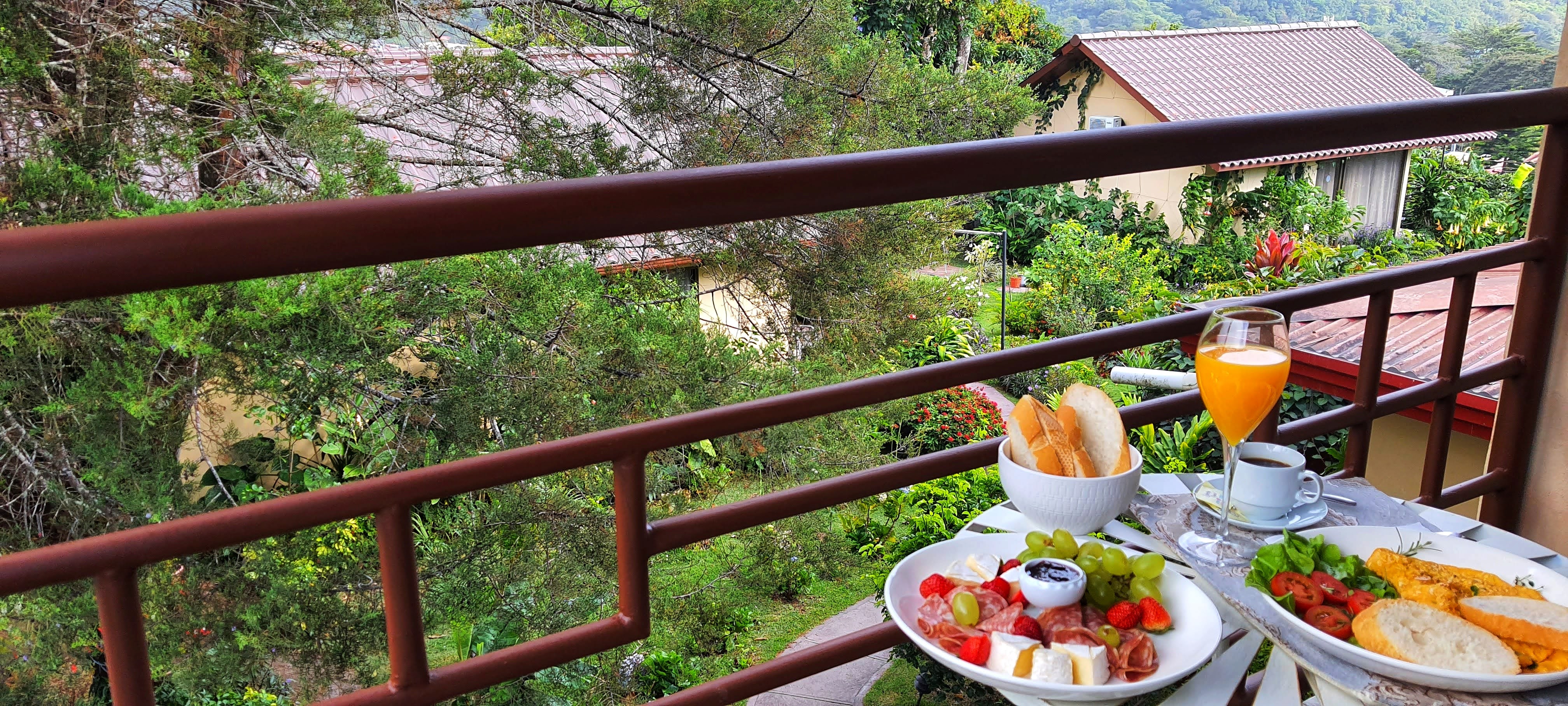 Villa Alejandro - Suite Jardin with balcony