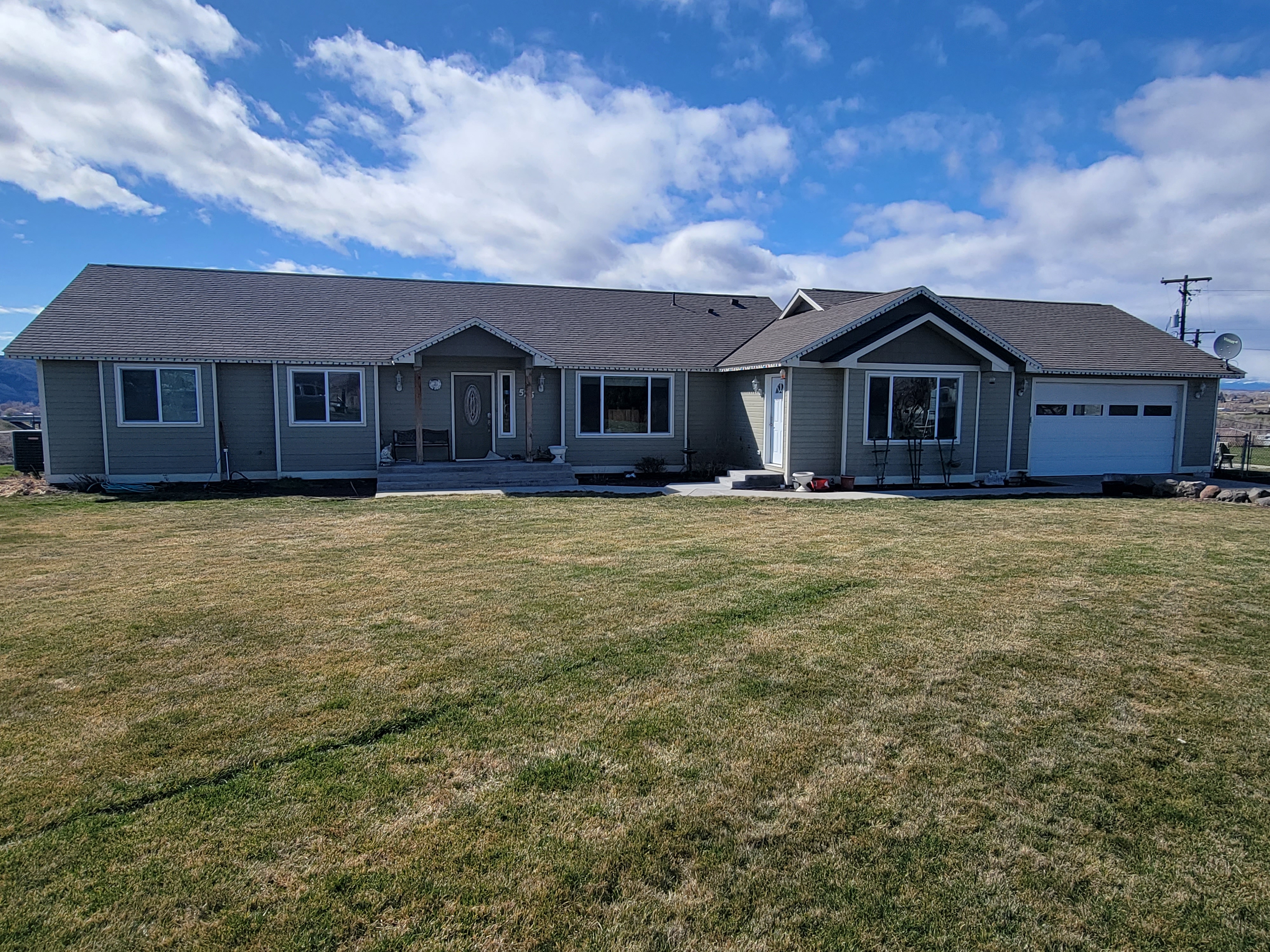 Jake's Place/ 3 bedroom country home