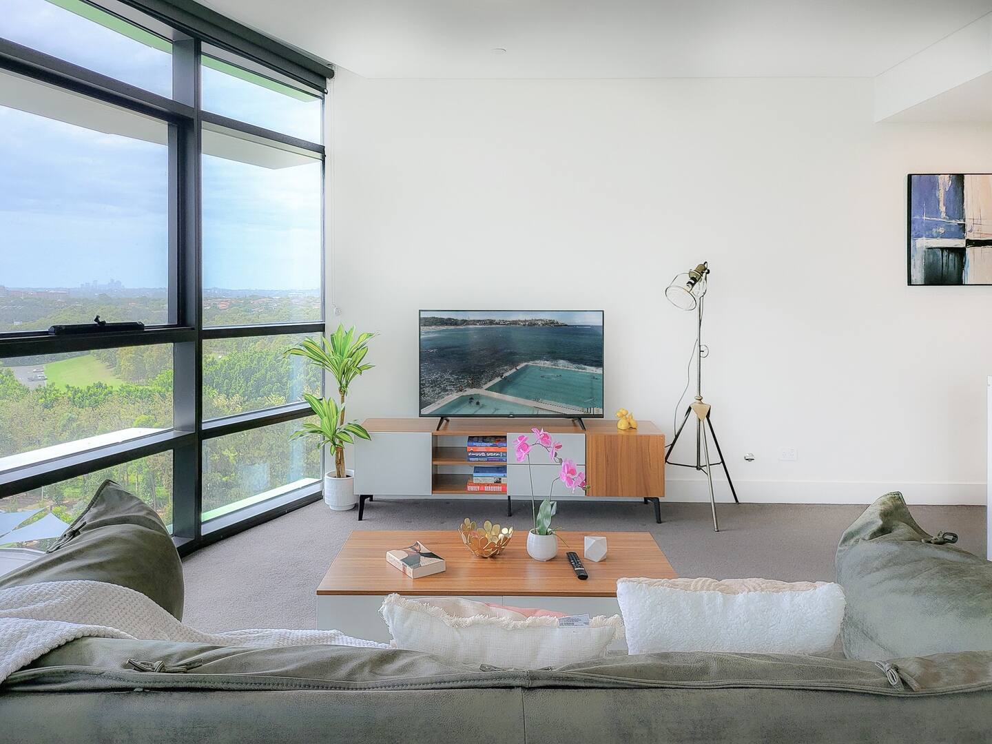Superb apartment with studio close to stadium