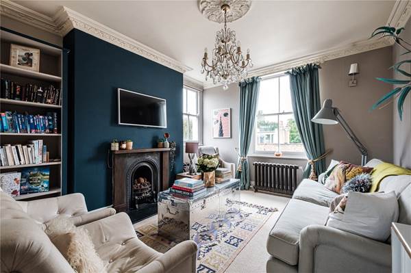 One bedroom, Stunning Islington Period Apartment in Islington, London