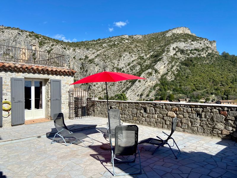 seasonal rental p3 large terrace with a view