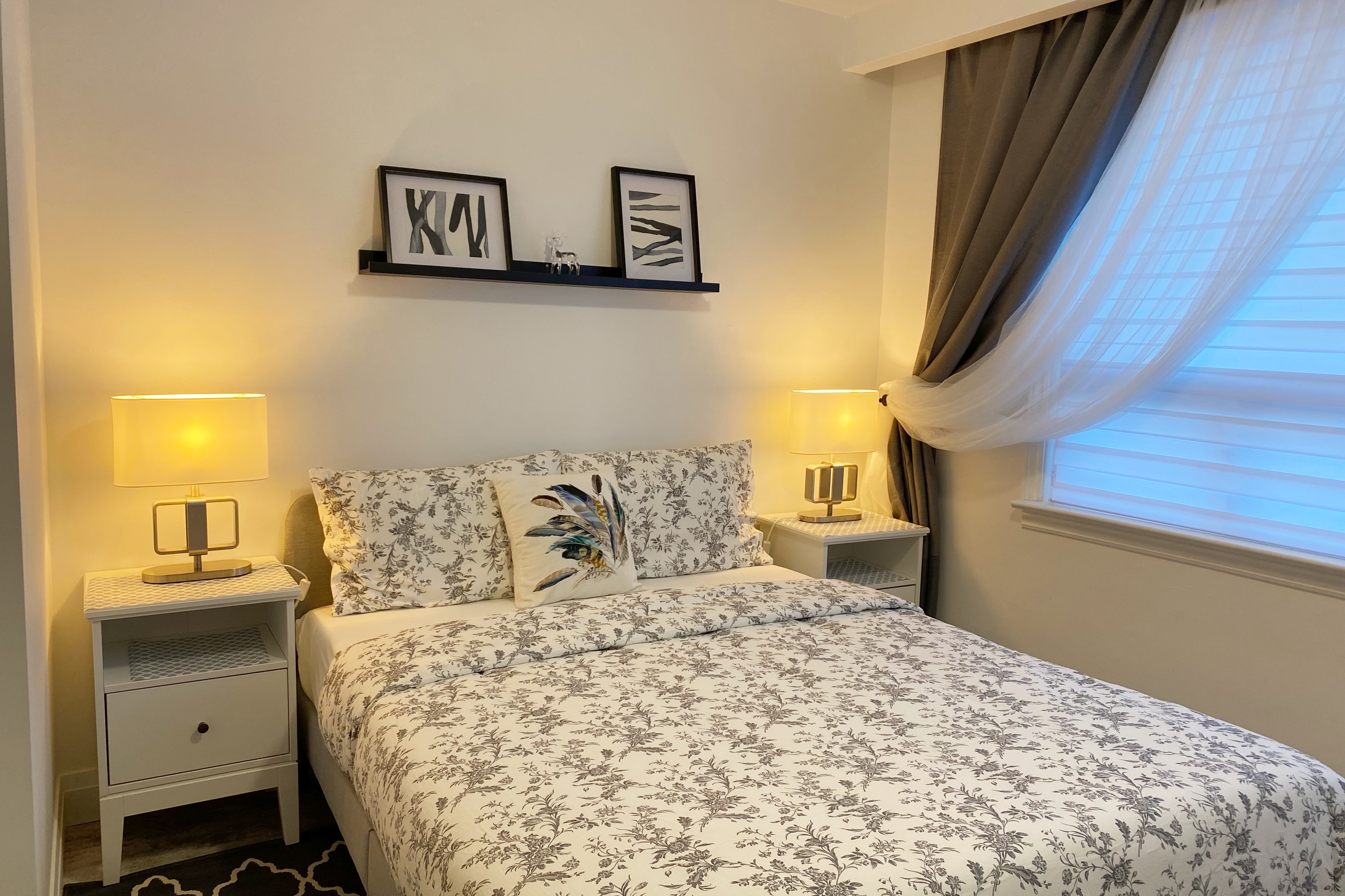 Private Bath Free Parking 8 min to Pearson Airport