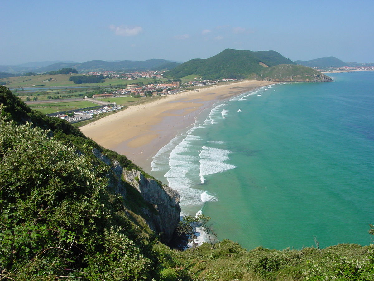 Beautiful Berria Beach Apartment (Santoña)