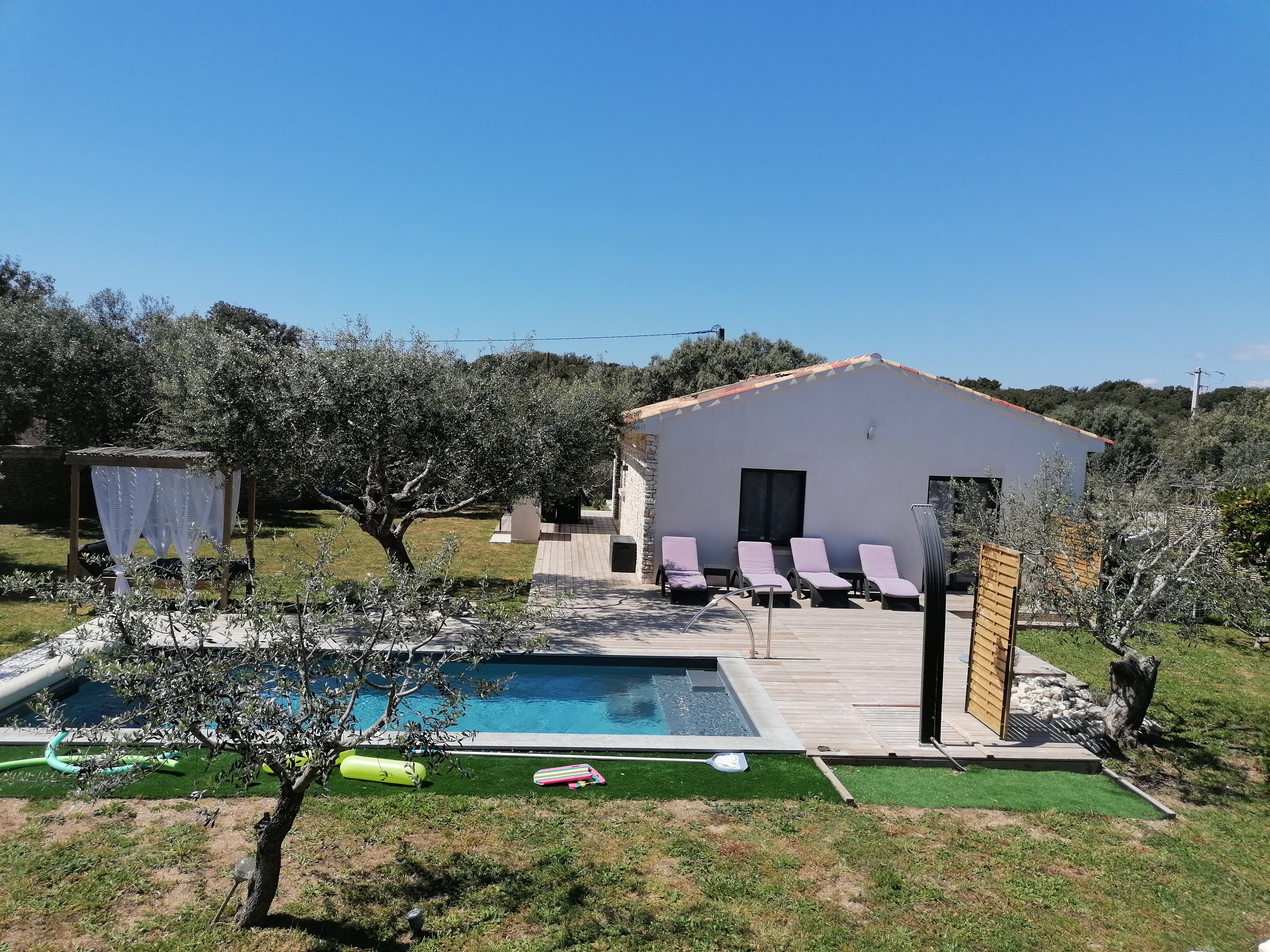 Countryside villa 5*, private heated pool.
