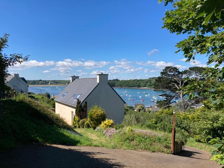 Beautiful new house by the sea