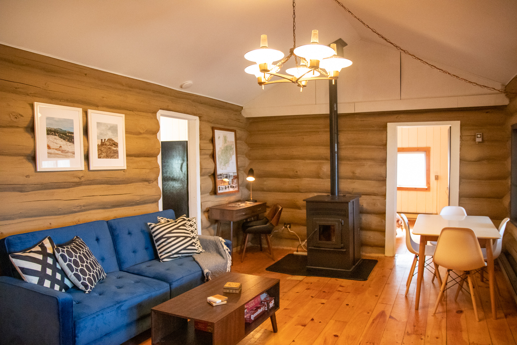 Cozy Log Cabin with Mountain Views Cabins for Rent in Fitzwilliam