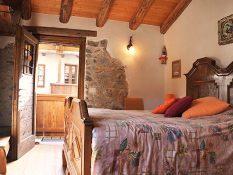 Stanza del Rossàl B&B Santa Brigida in Santa Brigida, Bergamo