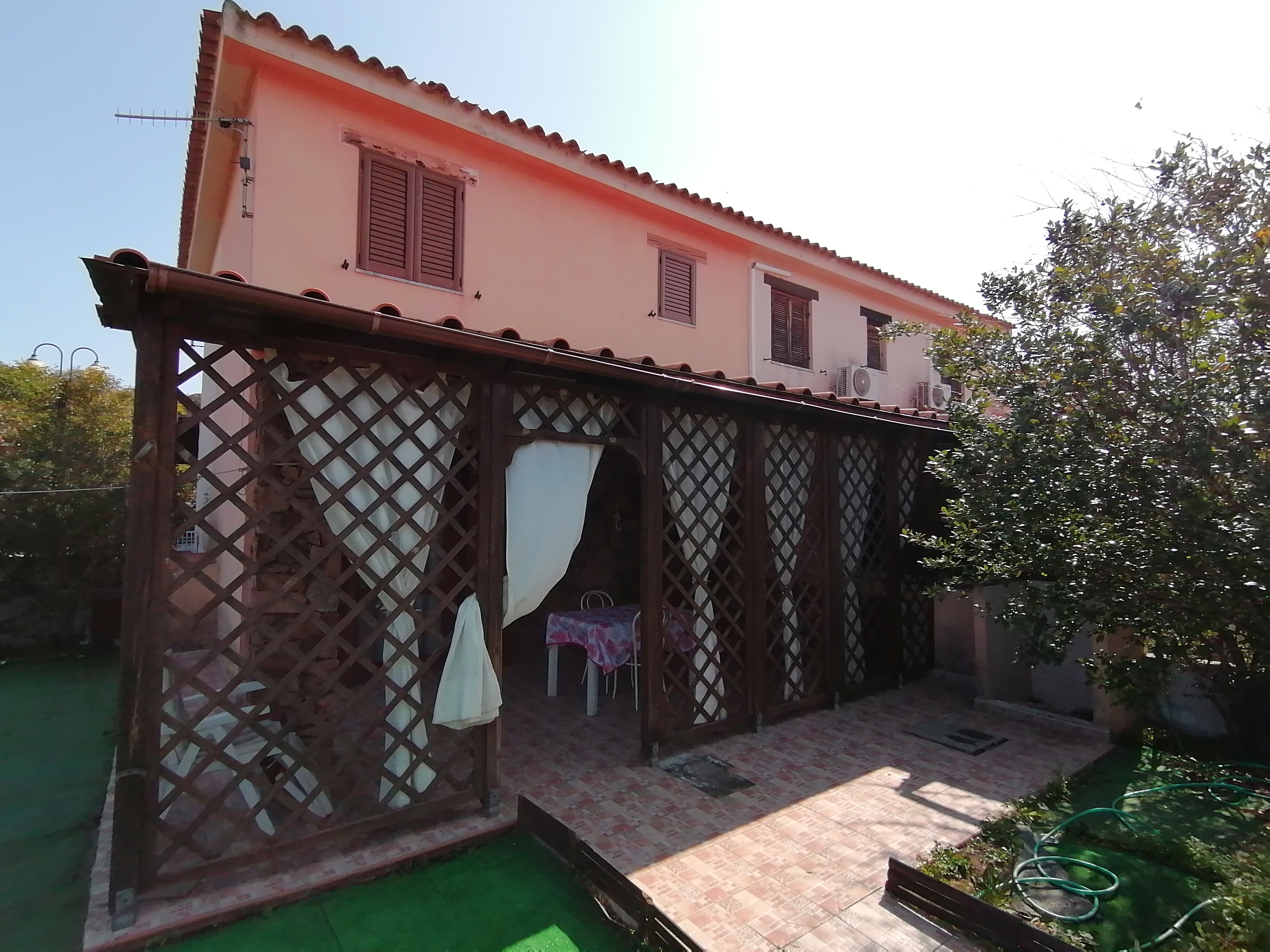 Villa in the center of San Teodoro