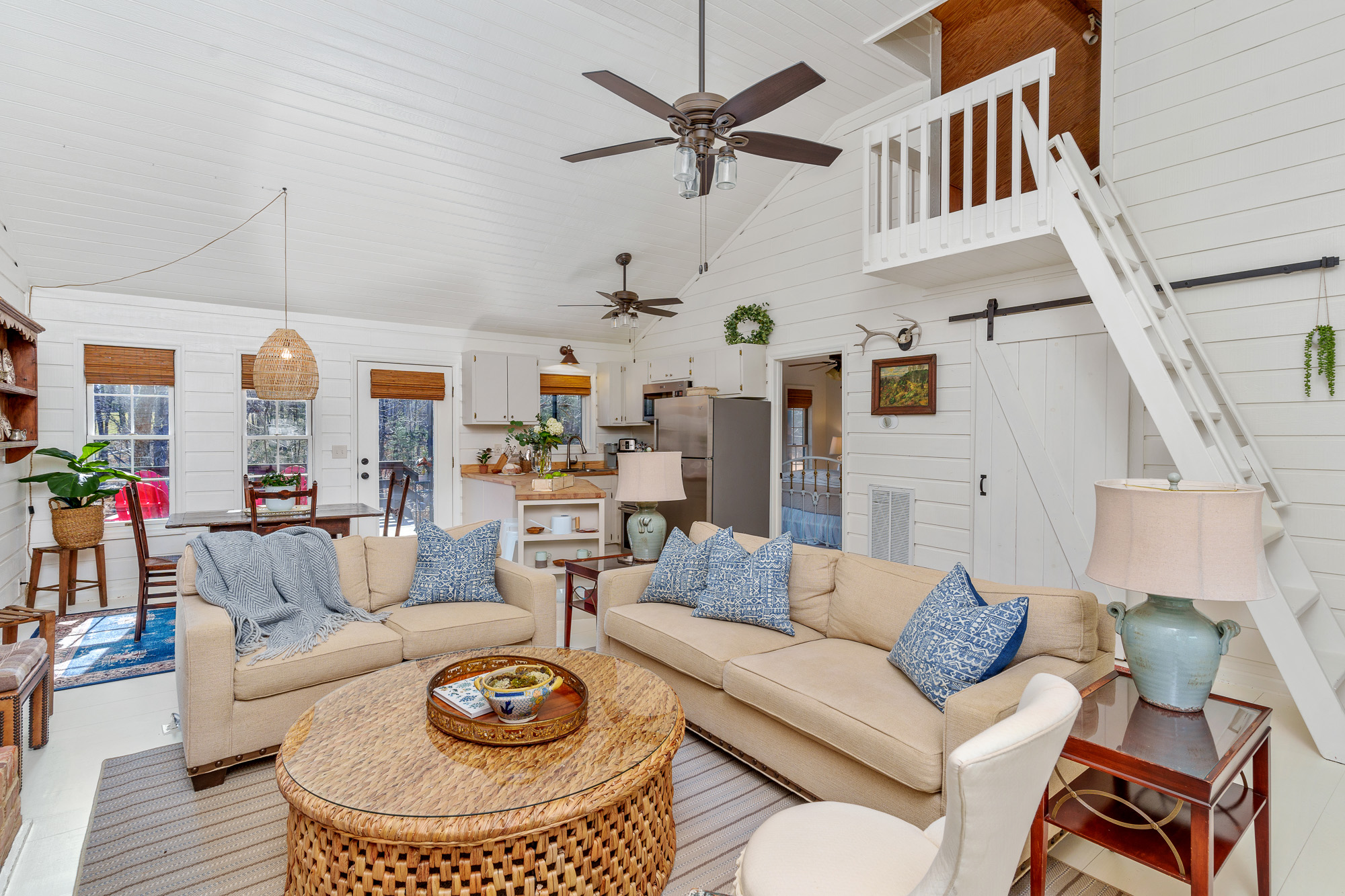 Peaceful Lookout Mountain Cottage with Pond Views