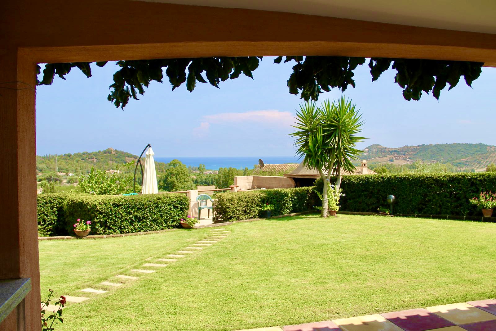 C-Splendid apartment with garden and sea view