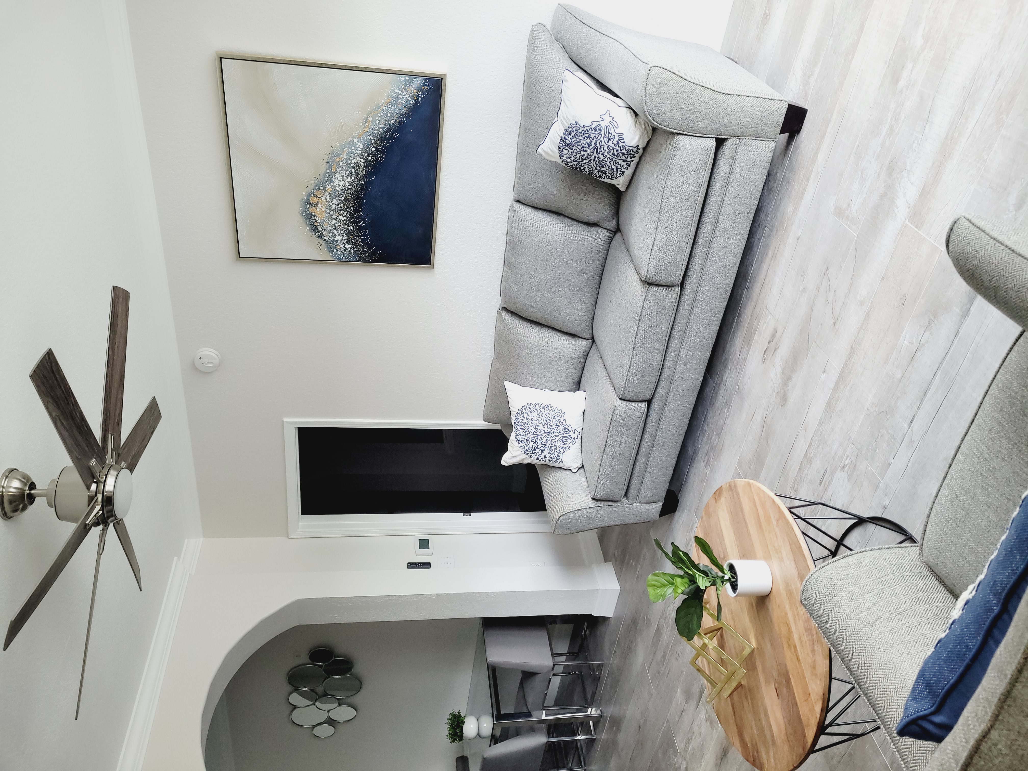 Lux 3-Bedroom Condo - Pool/Gym/Covered Garage