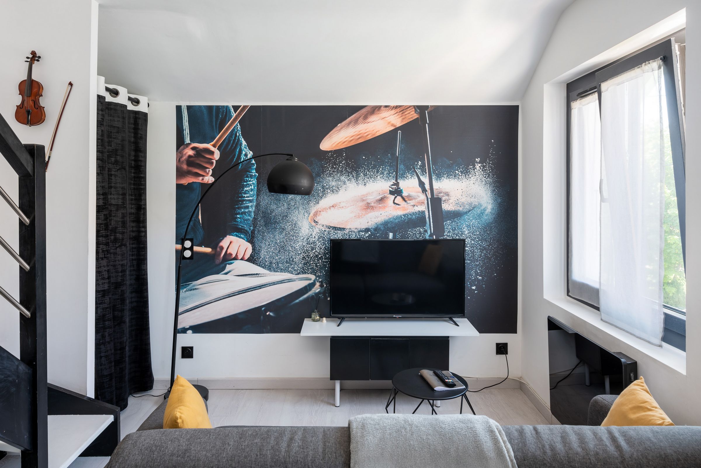 Life is Music - Casa Vostra - Gaillard proche tram