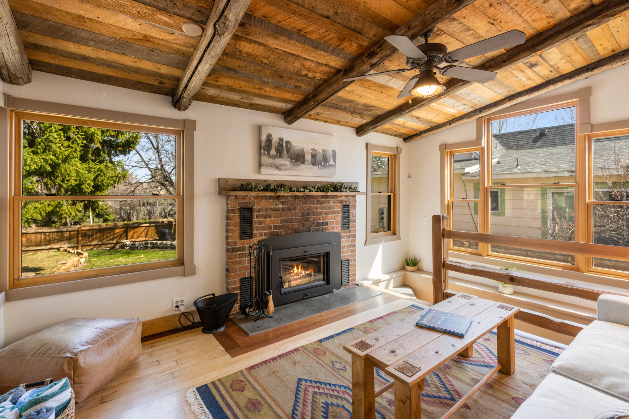 Historic 4 Bdrm w/ Hot Tub- Between MSU & Main St. in Bozeman, Bozeman