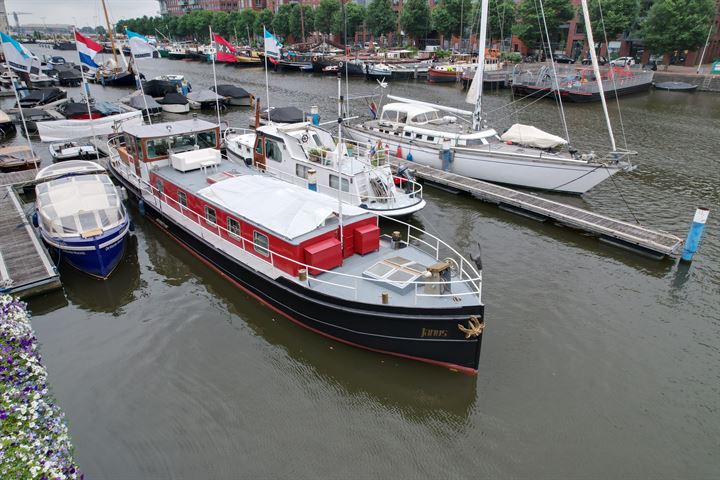 Spacious homely house boat โ Amsterdam stay