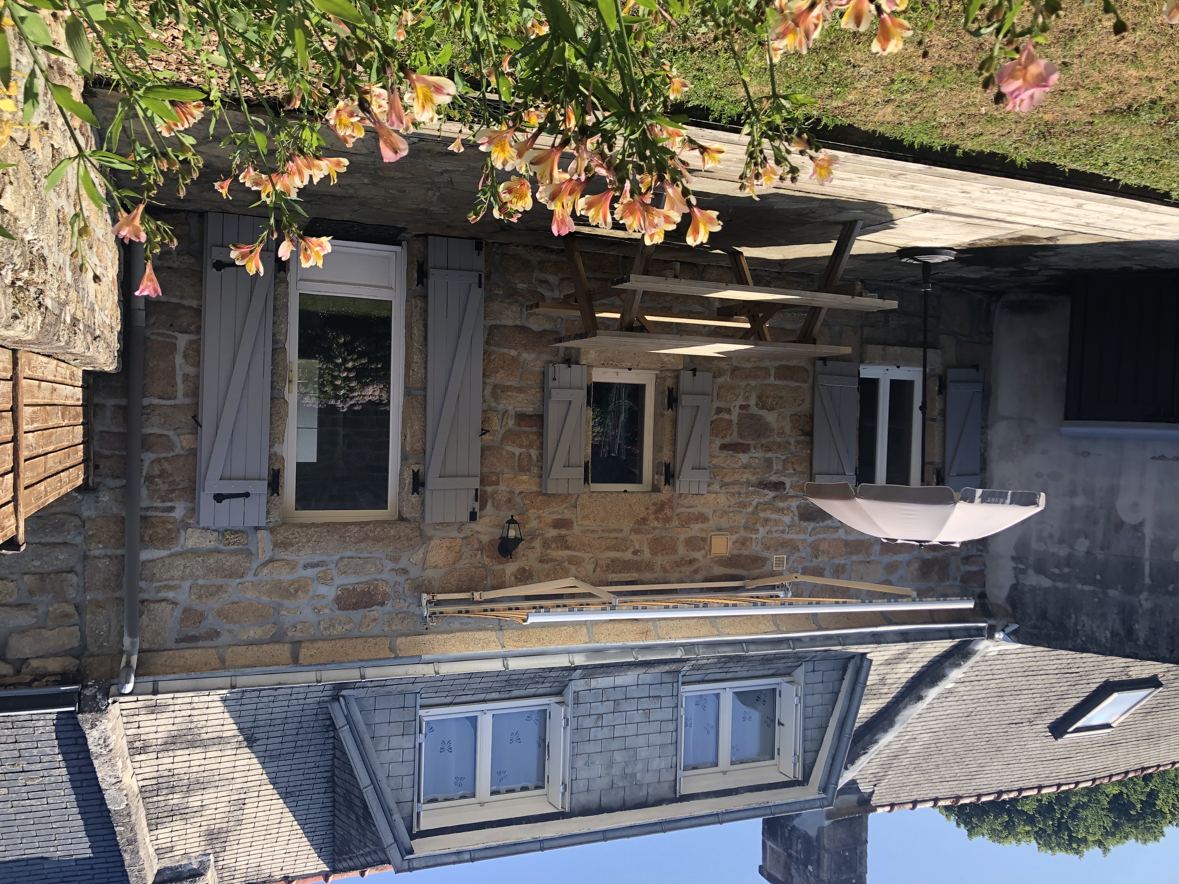 Pretty Breton penty 250 meters from the beaches