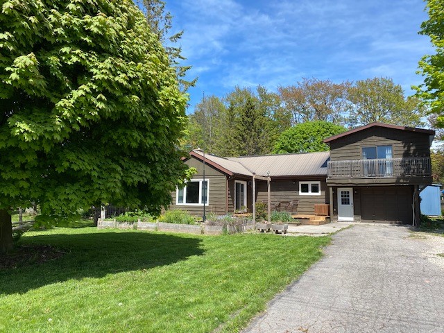 4 BR,Sleeps 10, 2.5 bath, Wifi, 3min WALK to BEACH