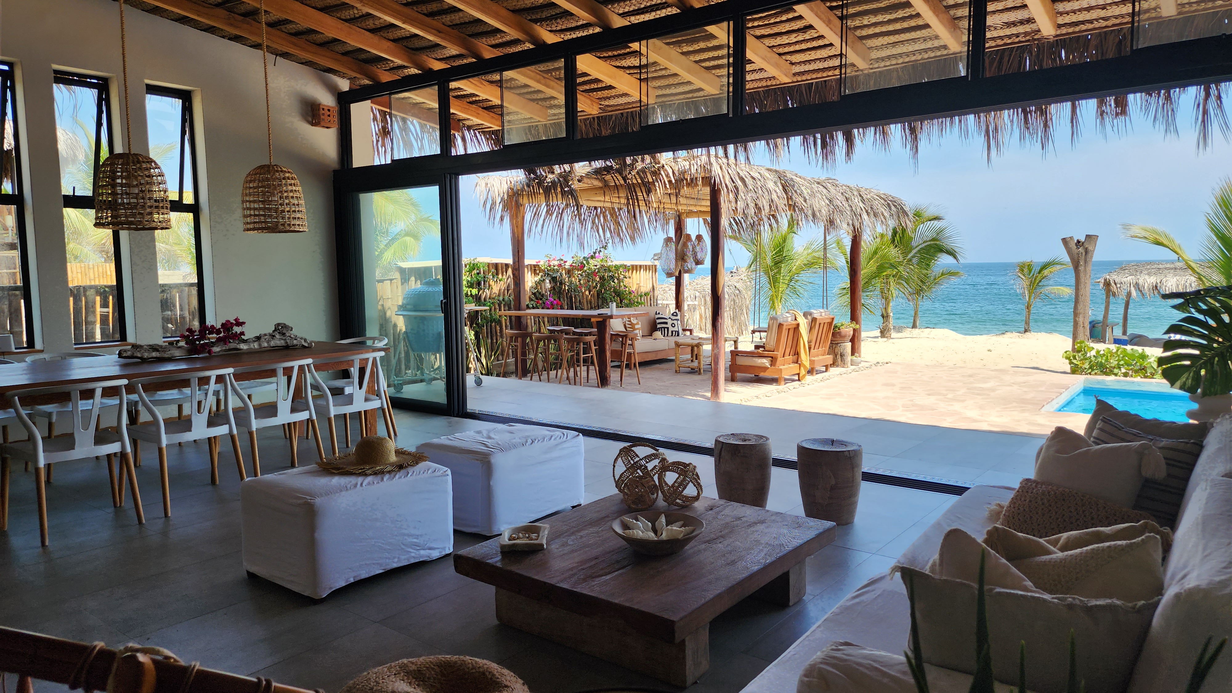 New Oceanfront House in Canoas de Punta Sal