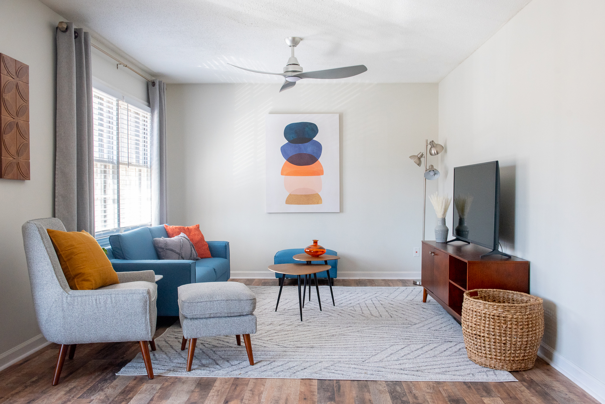 Beautiful, Cozy Private End-Unit Condo