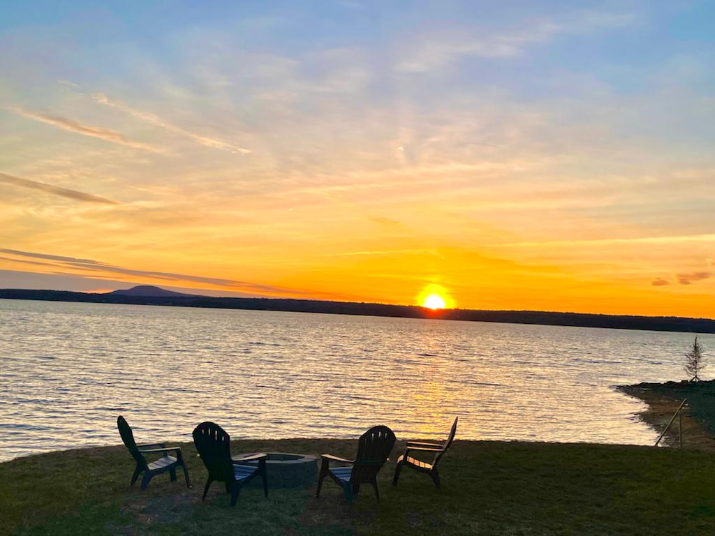 Water View home Minutes to all Acadia NP Sites!