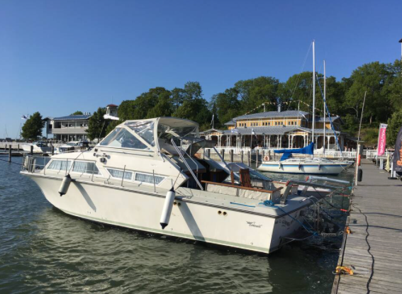 One of a kind boat accommodation