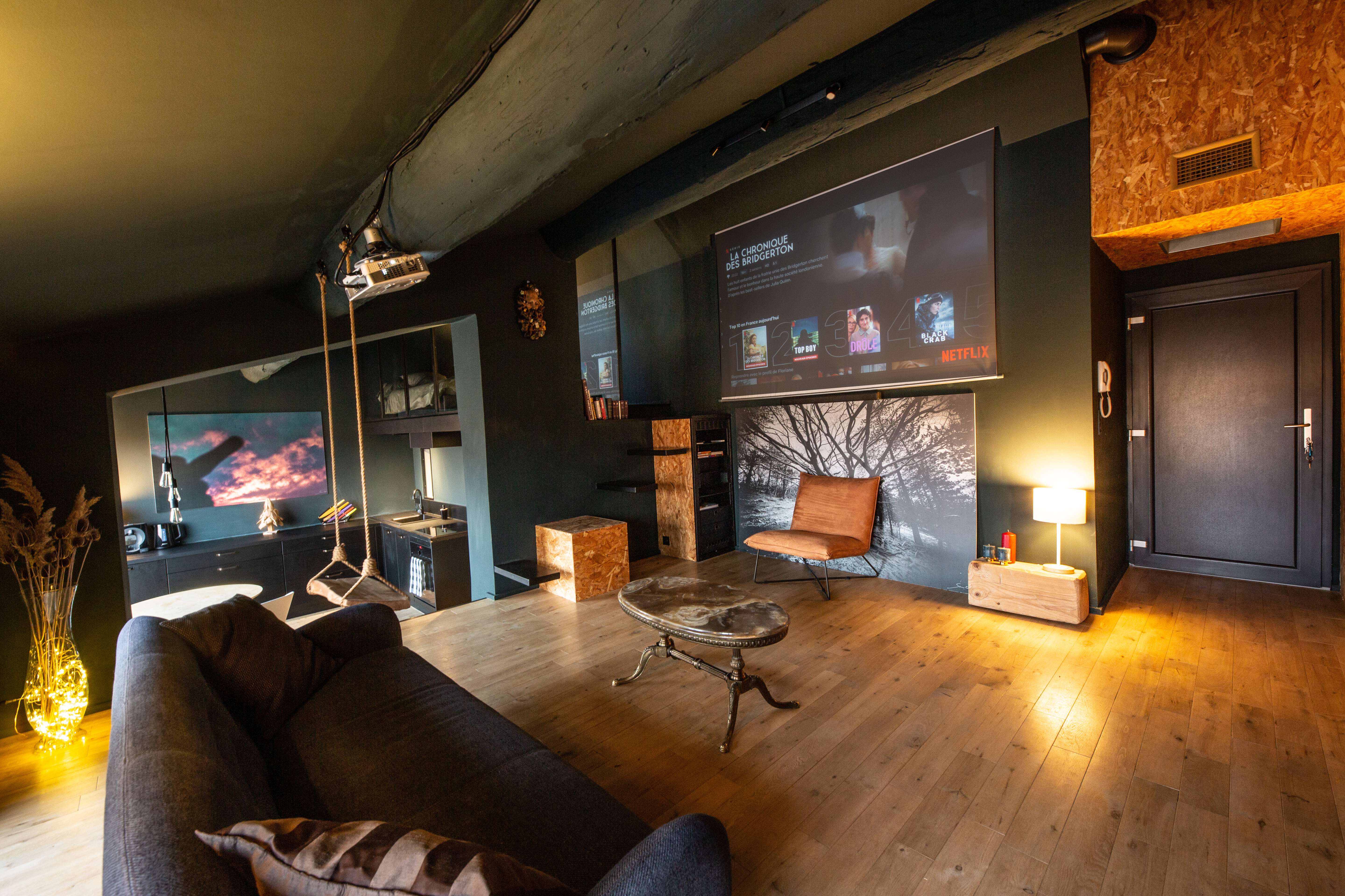 Atypical artist loft
