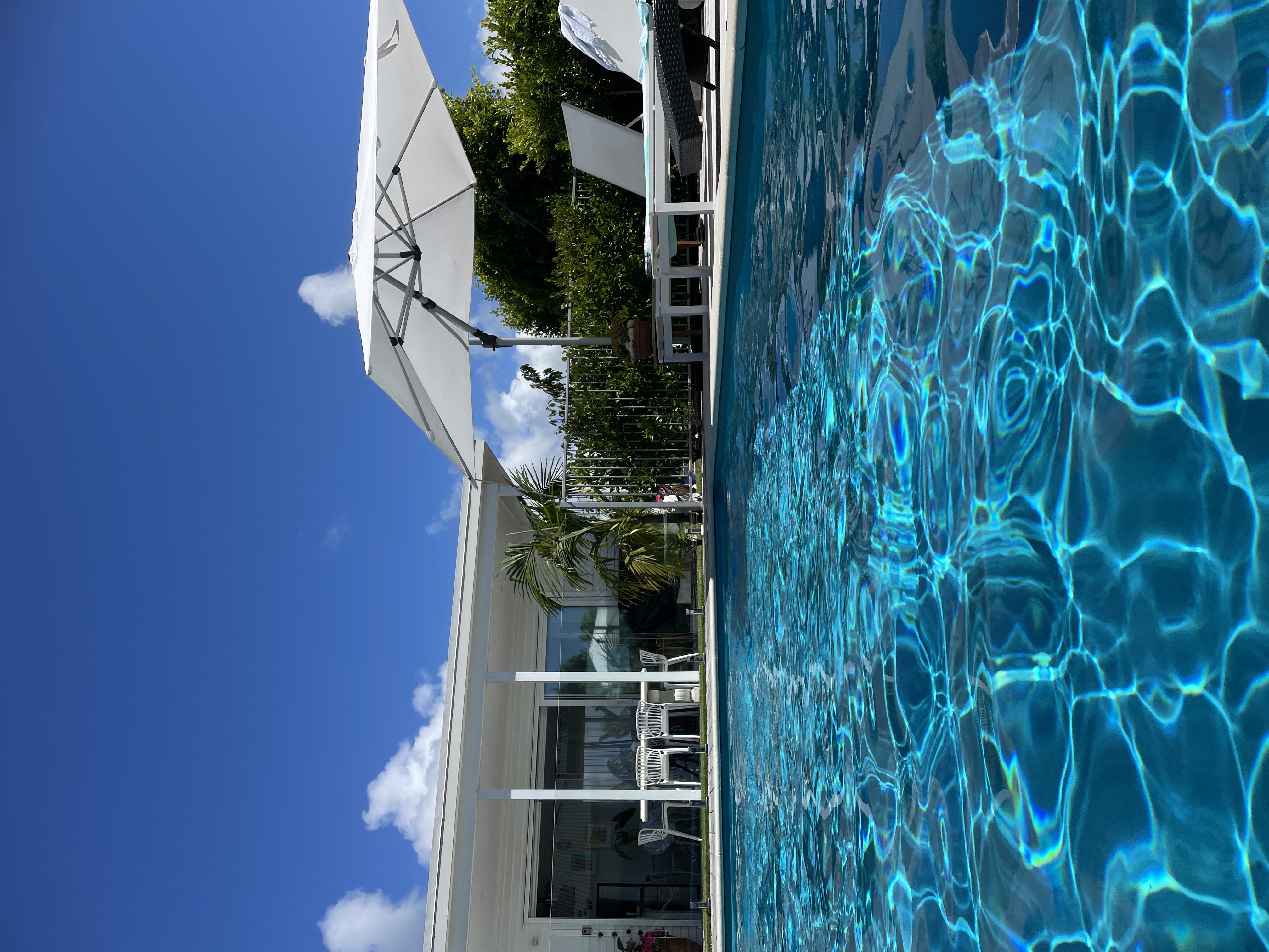 Beside the sea coastal retreat with pool!