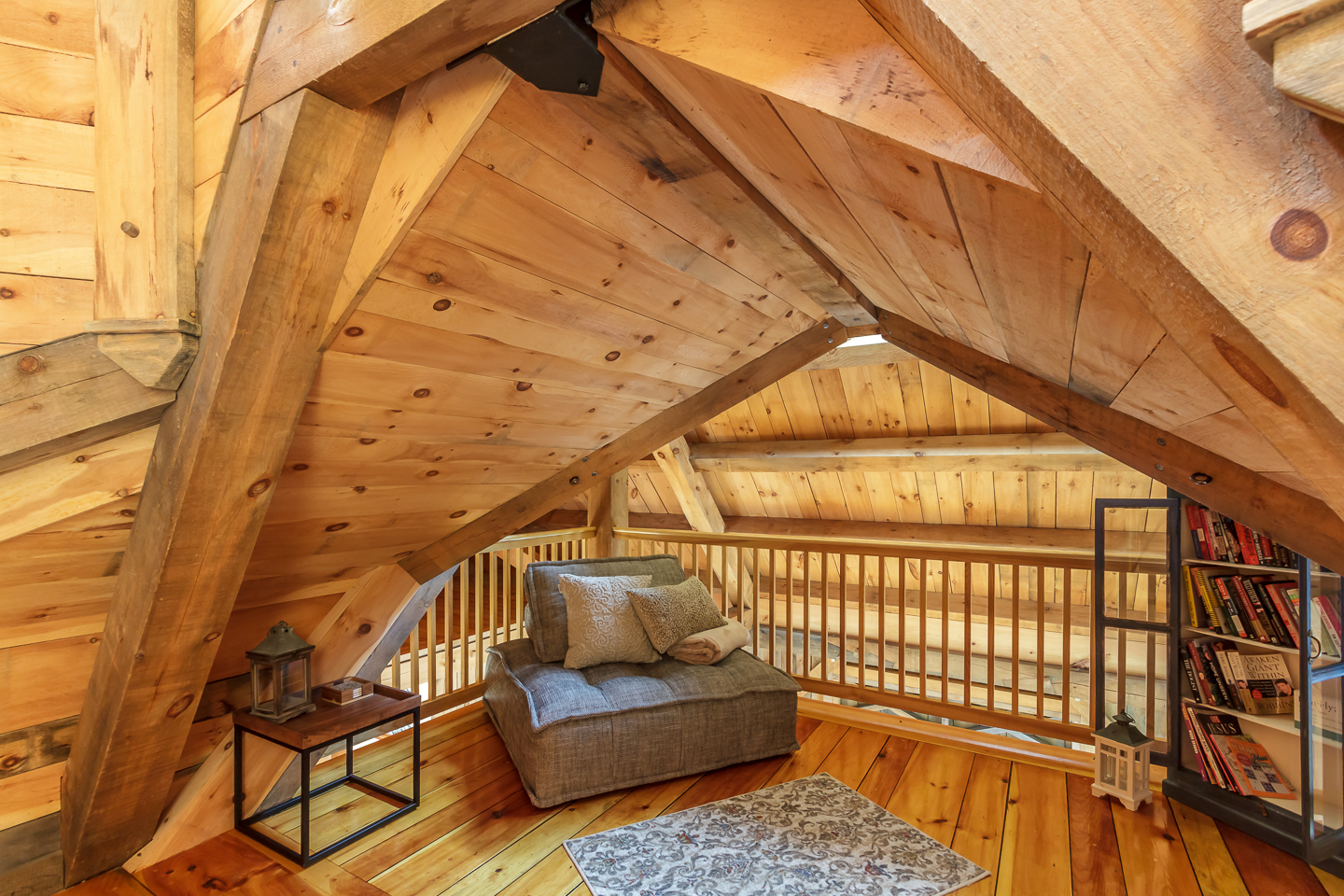 Owls Roost NH Cabin Off the grid, cozy & beautiful Cabins for Rent in