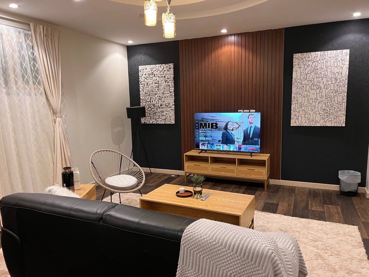 Modern Design Apartment and Work Desk | Self-entry