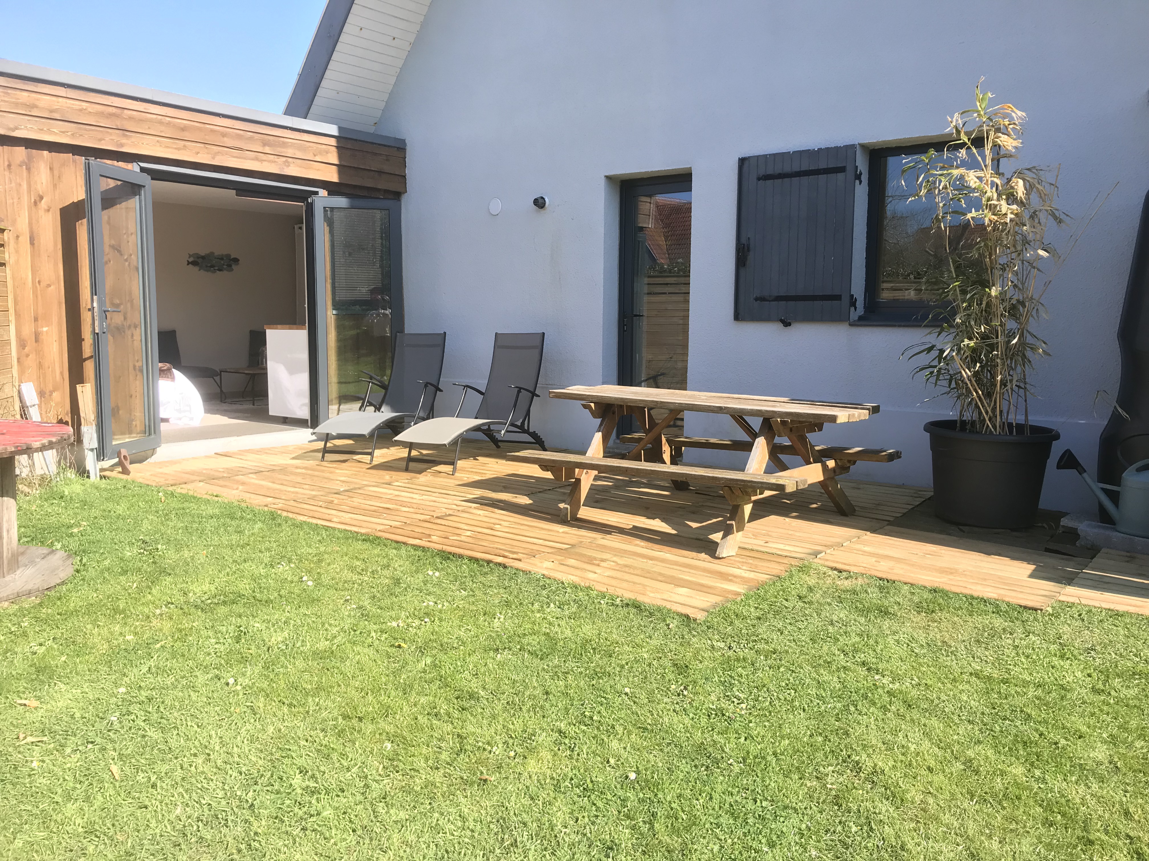 Wimereux cozy studio open to the garden