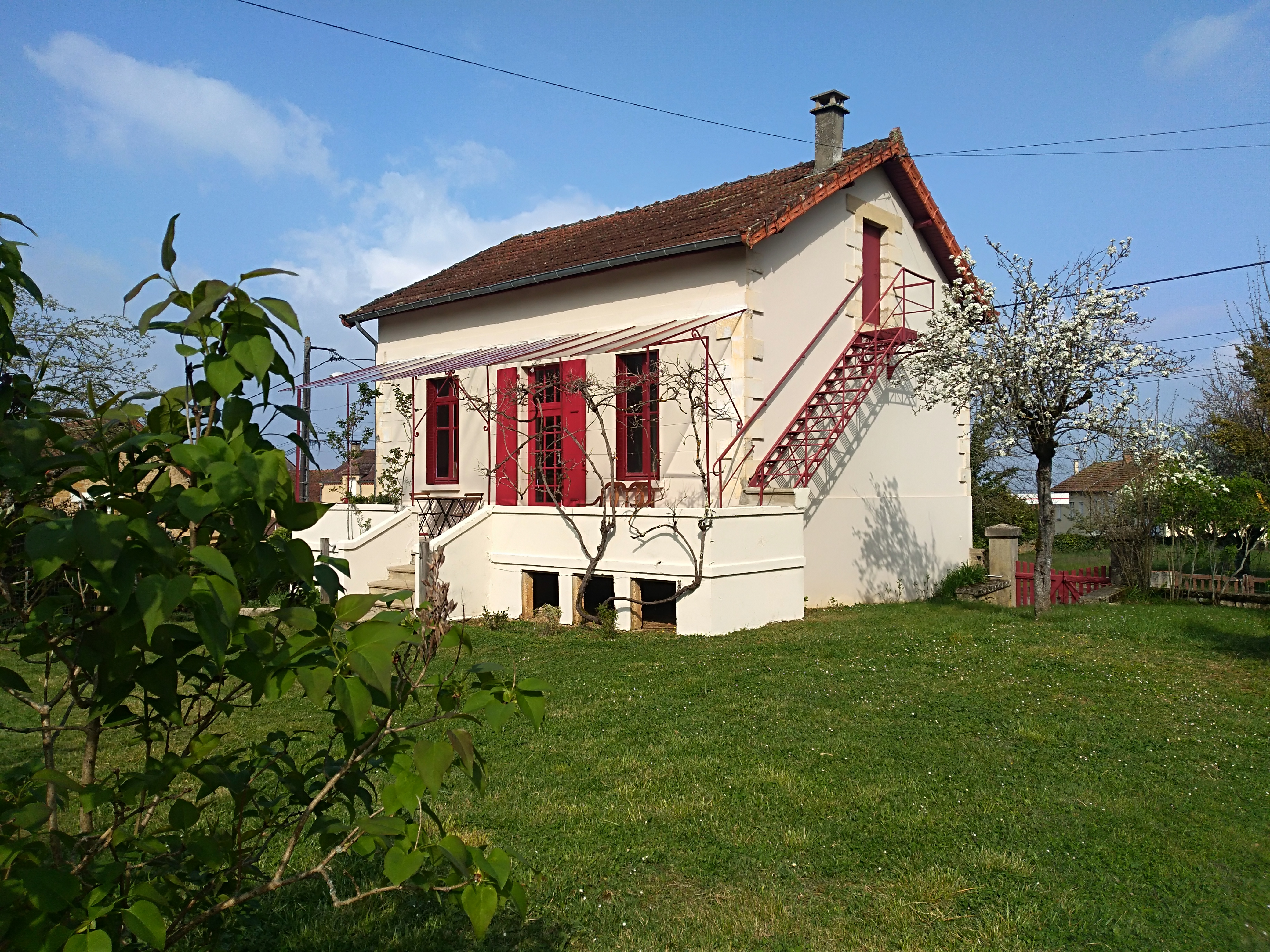 Quiet house with private parking